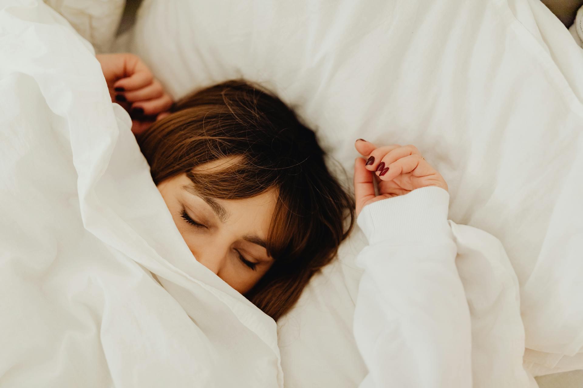 4 sleeping positions that could be secretly ruining your posture — Health