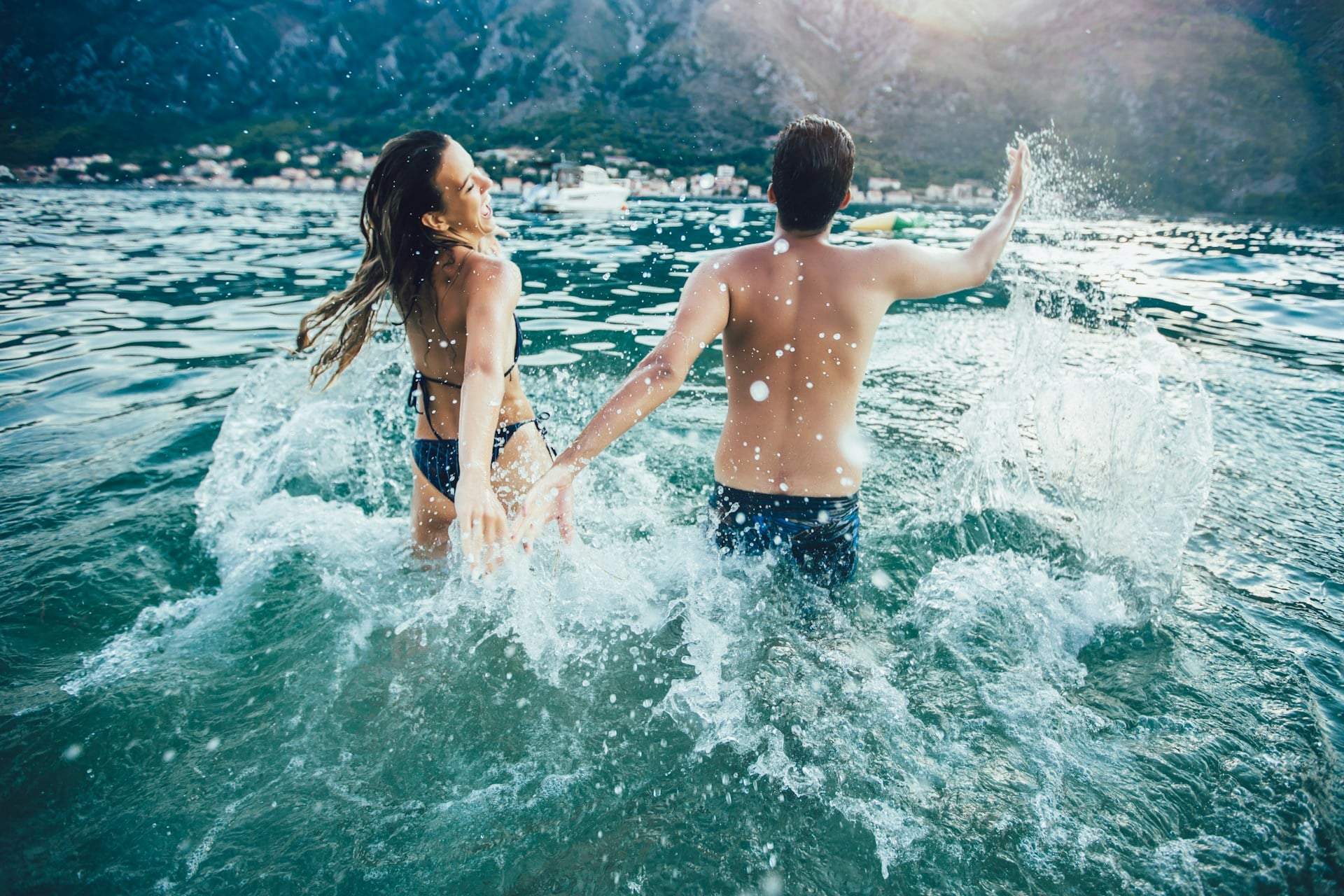 5 signs your summer romance could turn into something real — Relationship