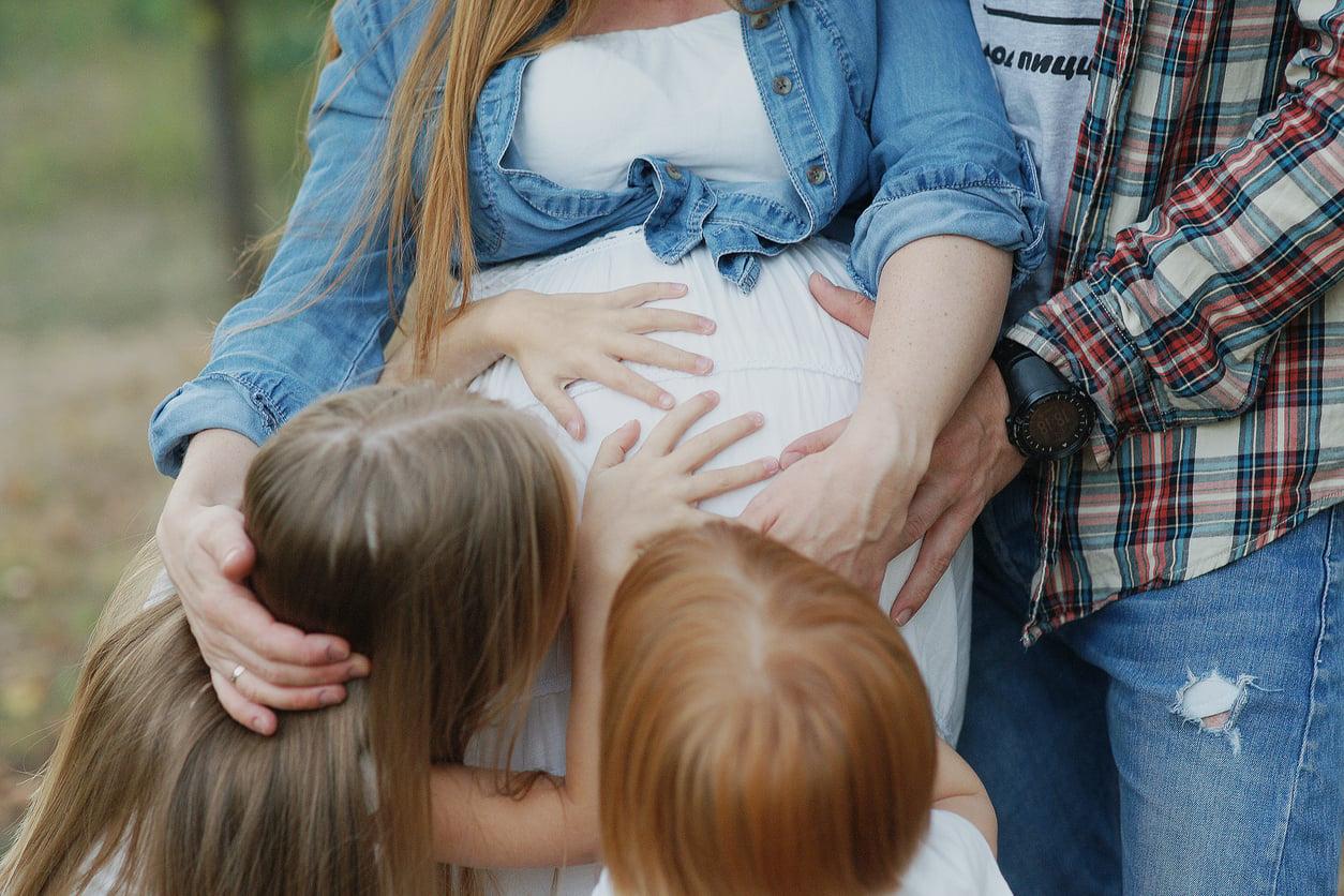 Tener más hijos de los que planeabas te hace menos feliz, según un nuevo estudio — Familia