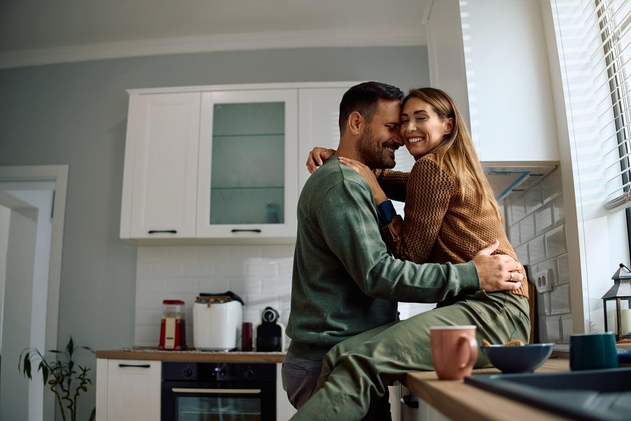 In diesen Geburtsmonaten fällt dir Monogamie besonders schwer – erkennst du dich wieder? — Lebensstil