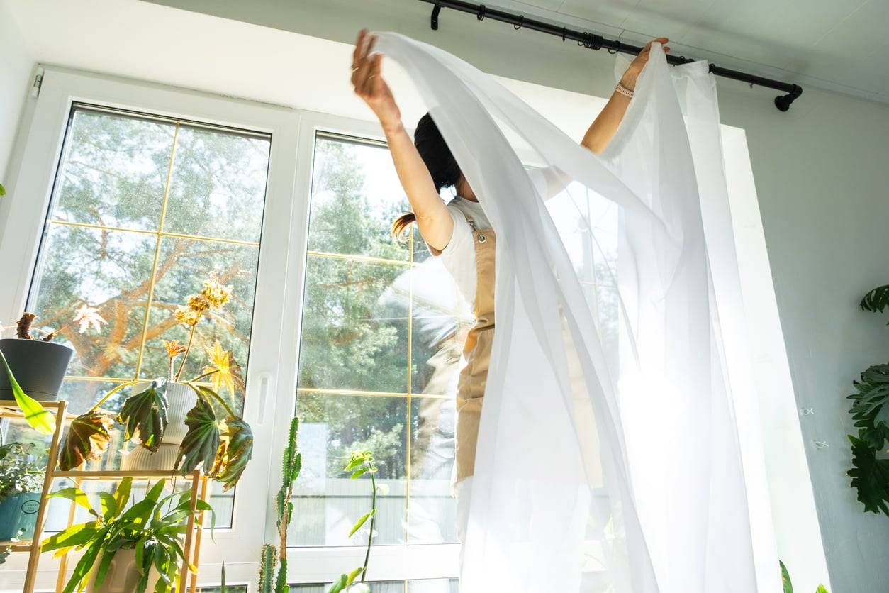 Il prezzo di un sogno Pinterest: quando cambiare le tende costa più di quanto immagini