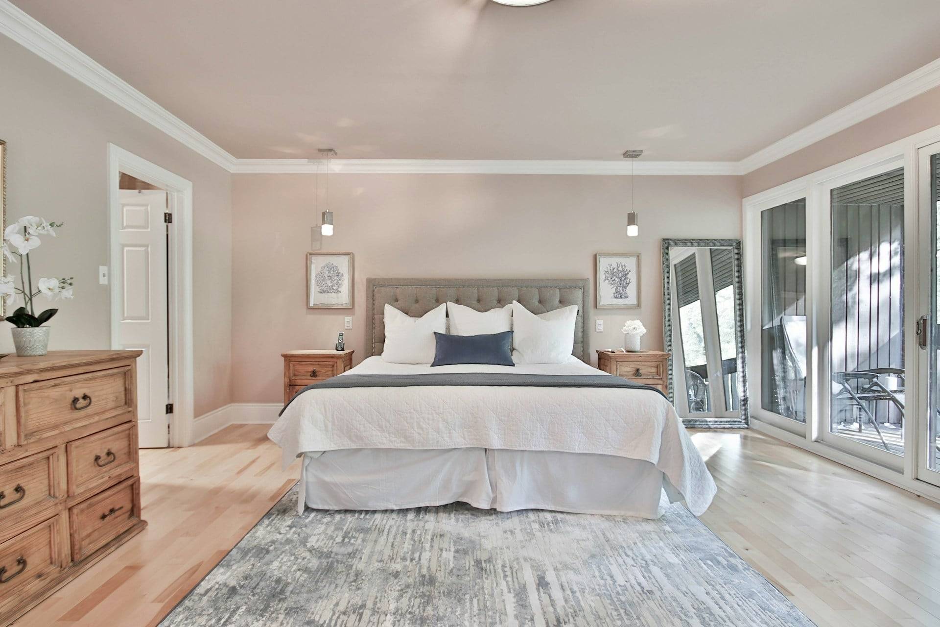 L'élégance d'un hôtel de luxe dans votre chambre, sans vous ruiner