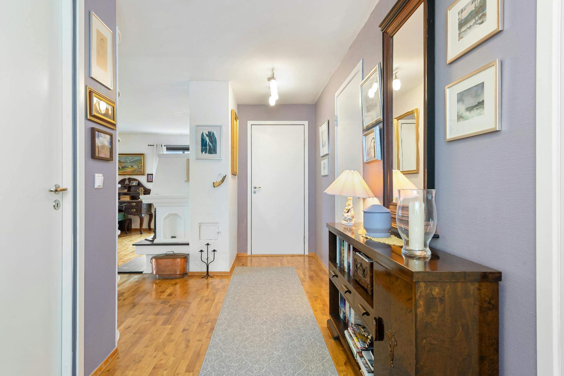 Vuoi un ingresso accogliente? Togli subito queste 3 cose dall'anticamera — Arredo