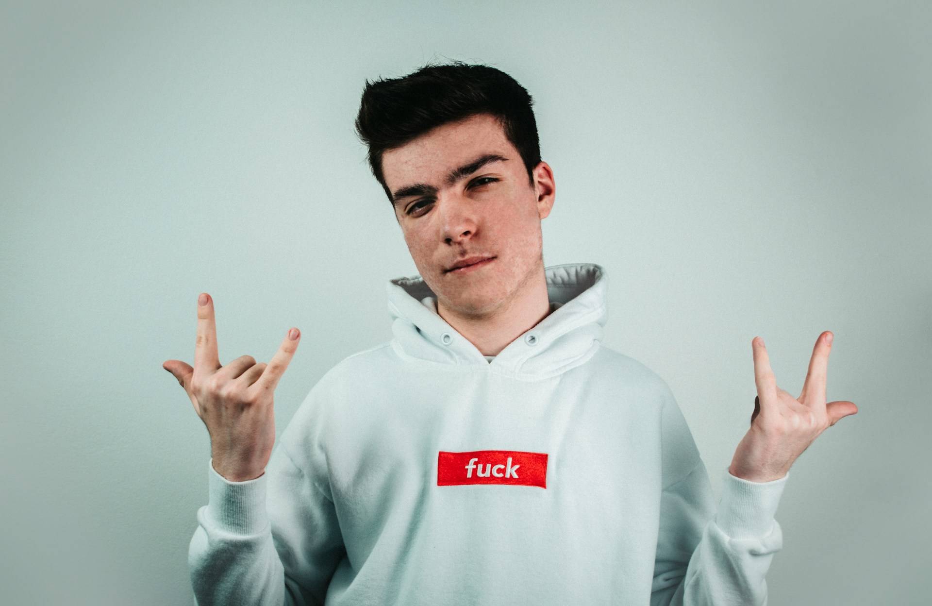 "No soy demasiado para ti, tú simplemente eres muy poco para mí" — Las respuestas perfectas para el chico que te hizo daño