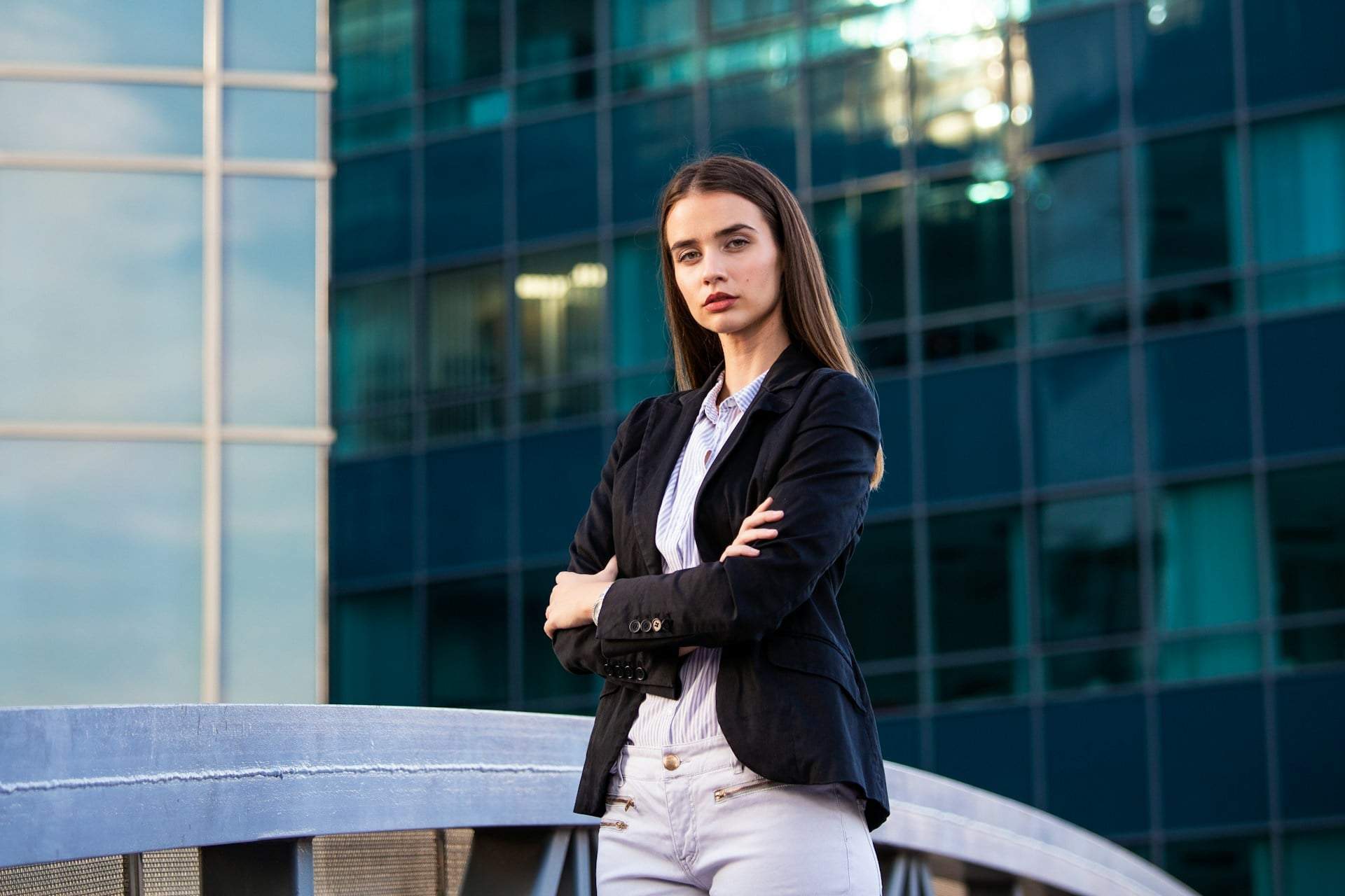 "My mom worked three jobs" — Women aren't becoming masculine, they're in survival mode — Lifestyle