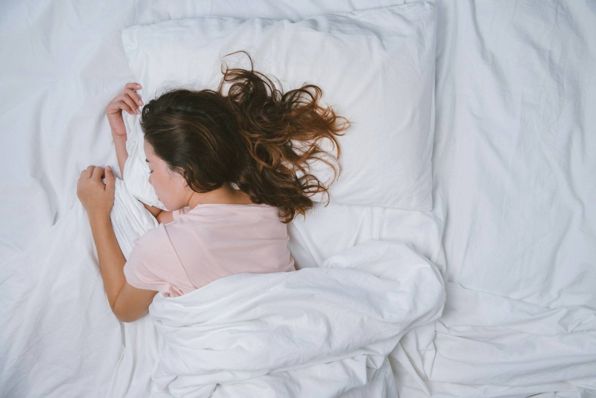 3 evening habits that can help you find guidance through your dreams