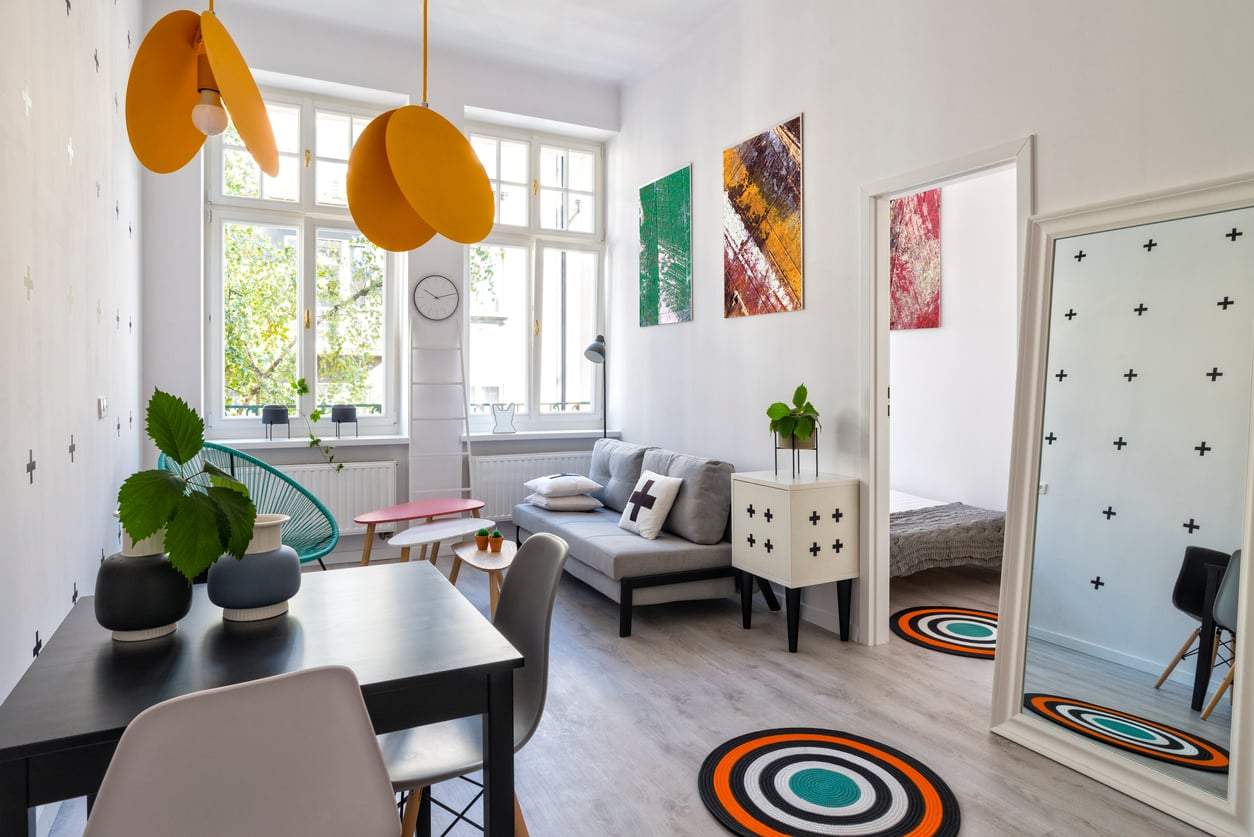 3 mistakes that make small apartments feel even smaller — and how to fix them — Decor