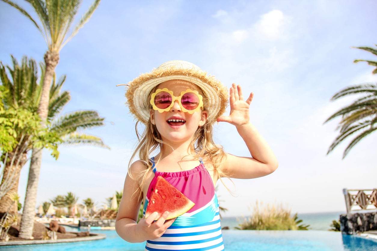 5 heat-proof snacks to pack for the beach that kids will actually love — Family