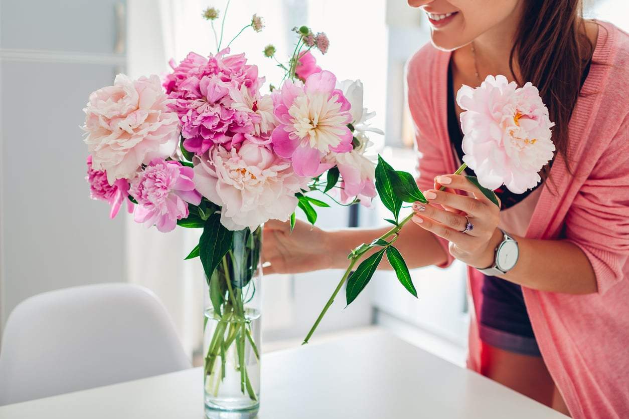 Why You Should Buy Yourself Flowers — No Occasion Needed — Decor