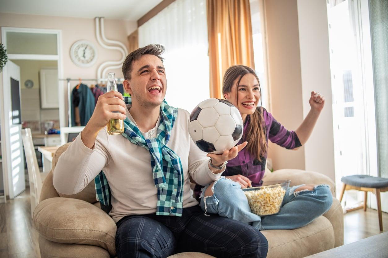 10 things about football your boyfriend wishes you already knew — Leisure