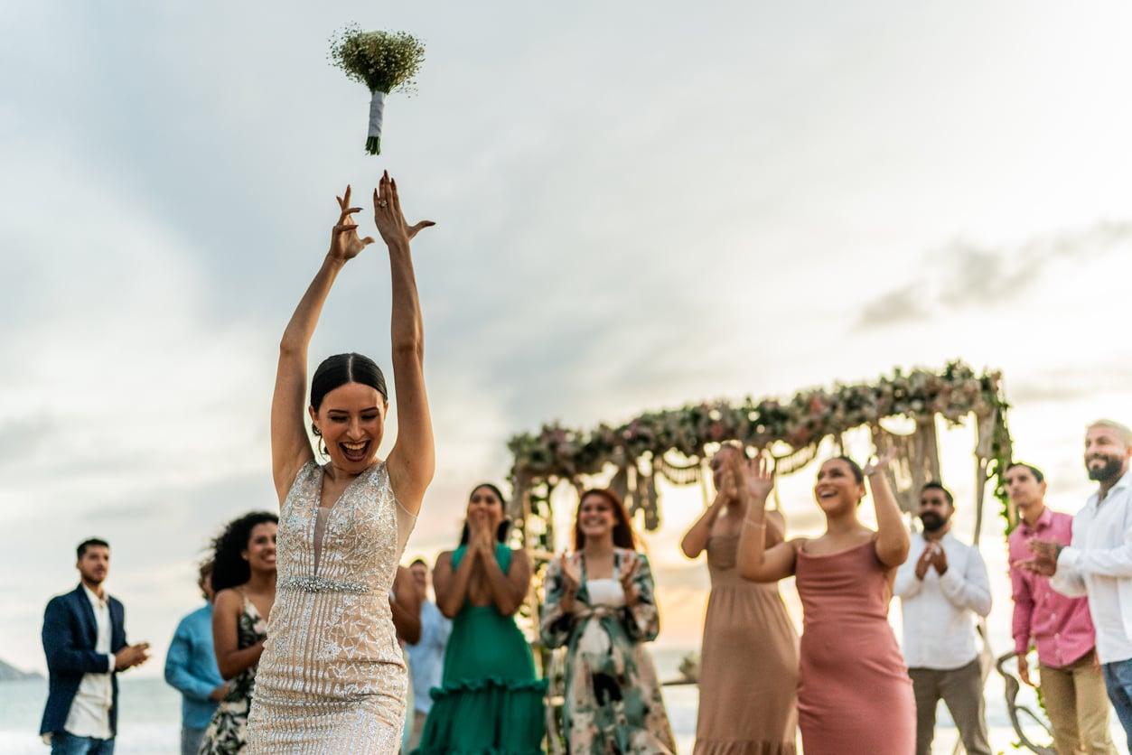 How to survive a summer wedding when you hate the heat — Wedding