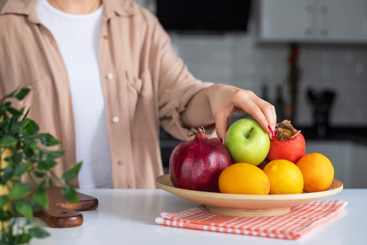 La trampa casera de 3 ingredientes que elimina las moscas de la fruta en una sola noche — Hogar y limpieza