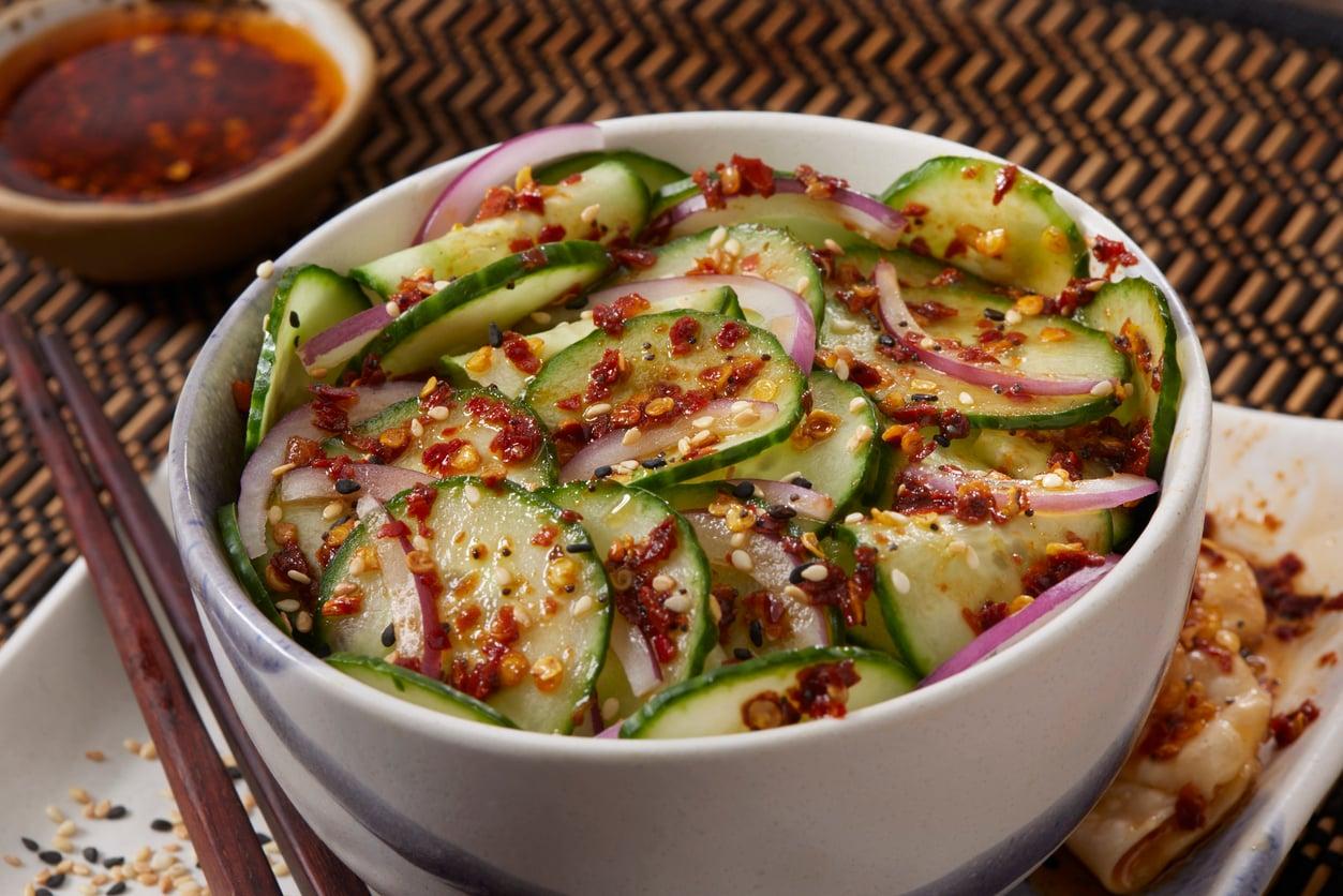 3 verduras encurtidas que puedes preparar en solo 2 horas en la nevera — Estilo de vida