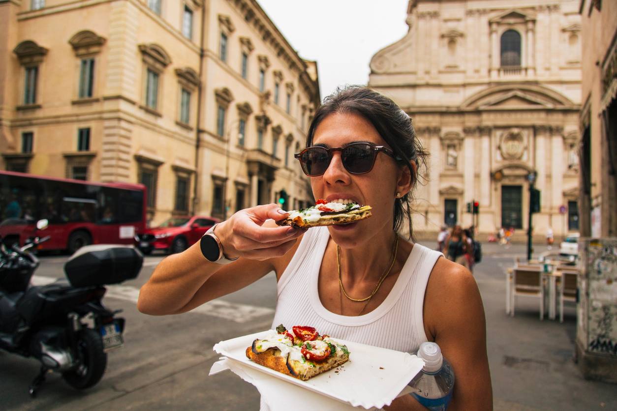 Street food en voyage : comment goûter à tout sans tomber malade