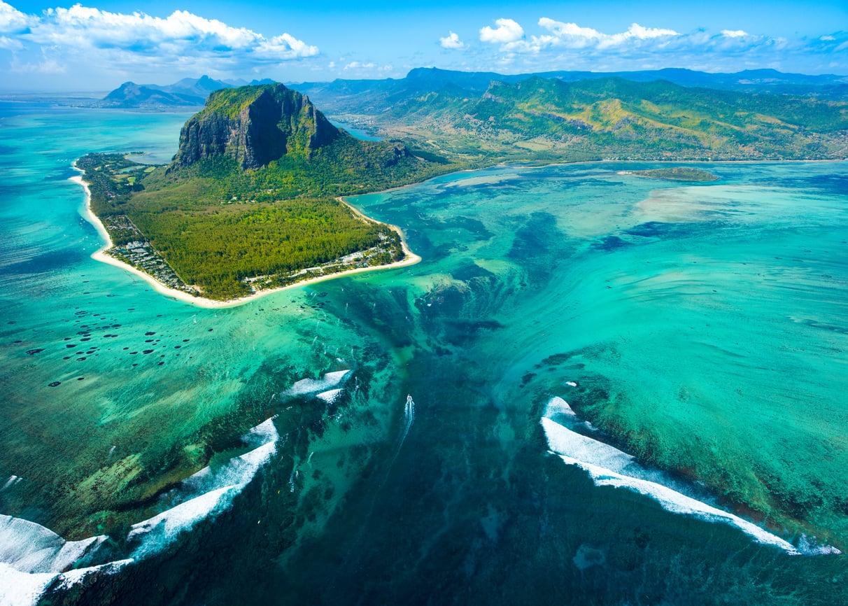 The underwater waterfall of Mauritius: the optical illusion that fools satellites — Leisure