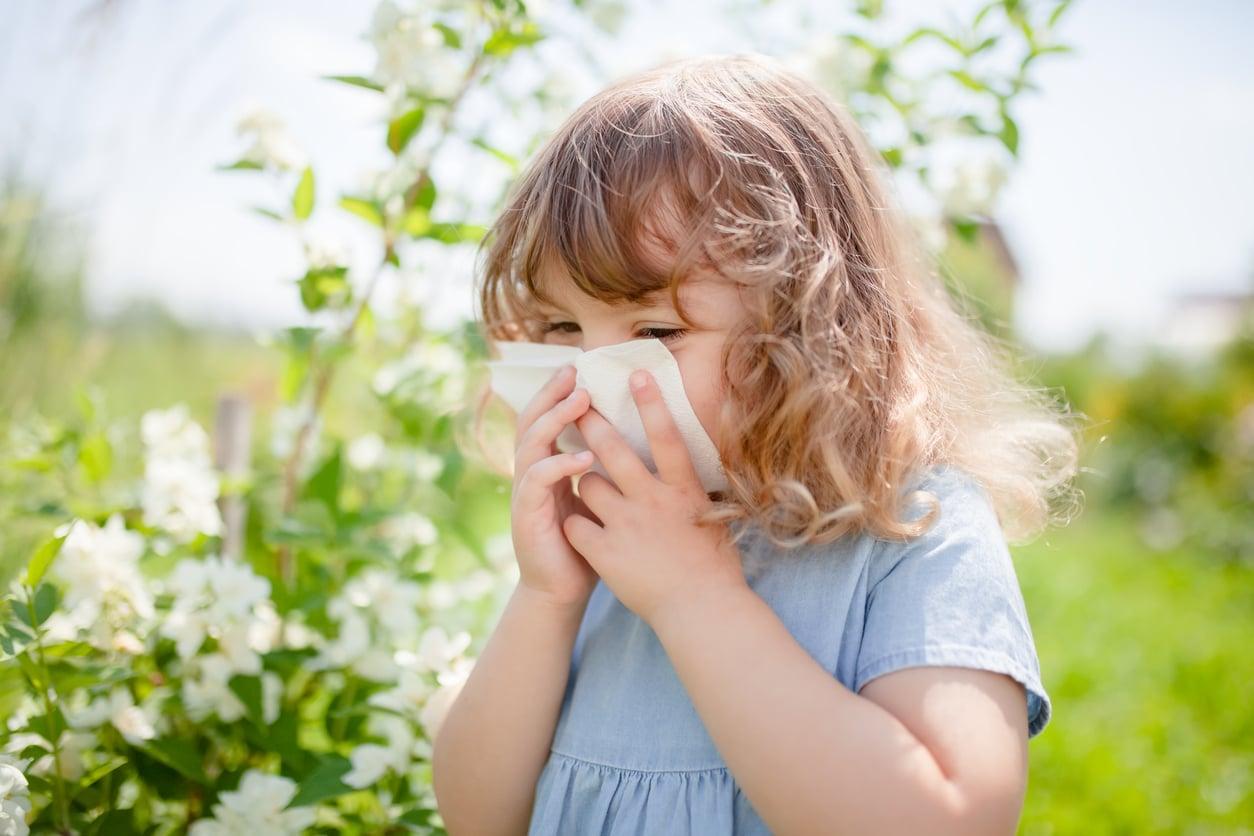 Raffreddore o allergia al polline? Ecco come distinguerli nei bambini — Famiglia