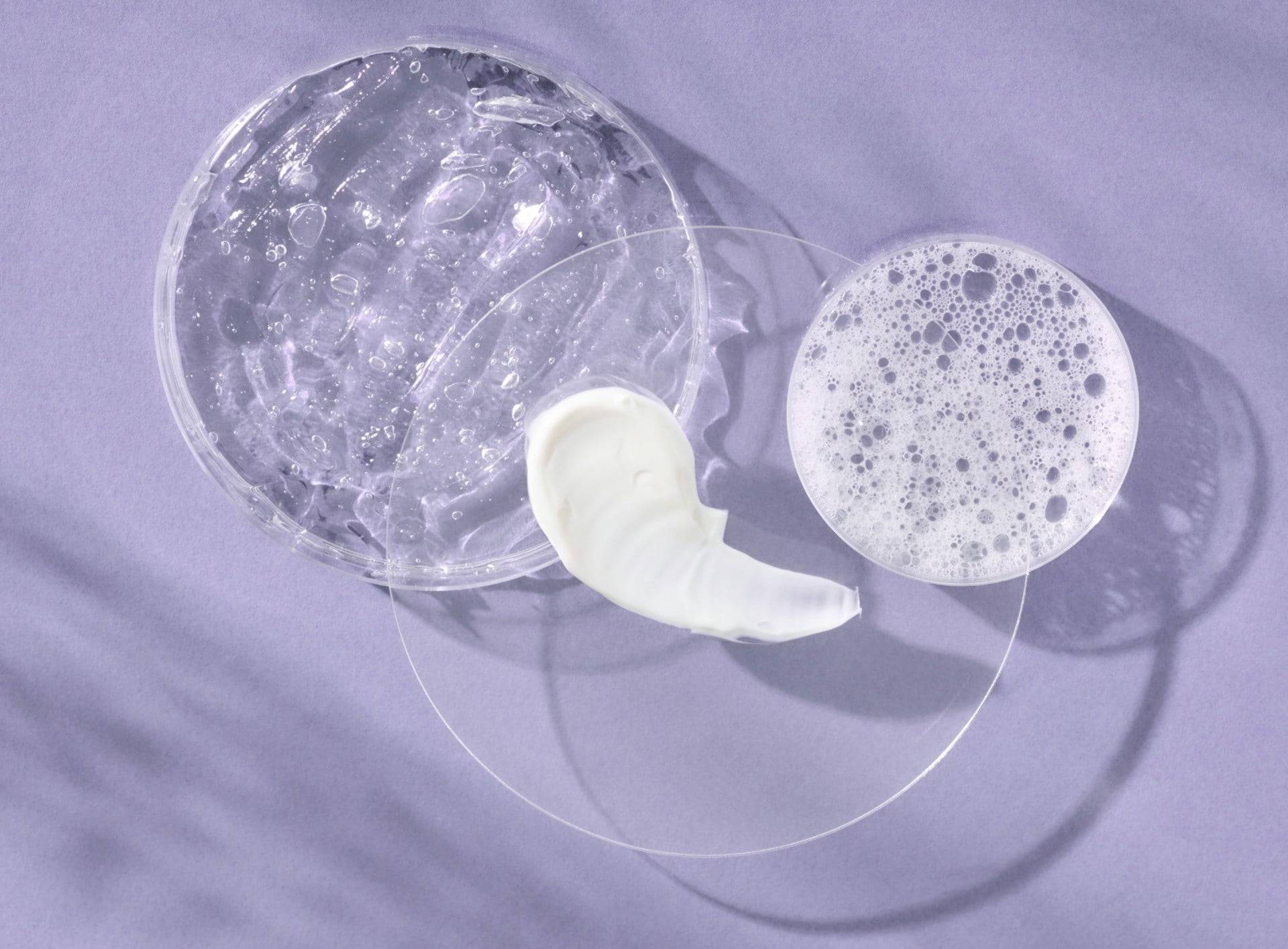 Gel, Creme oder Öl – welcher Gesichtsreiniger wirklich zu deiner Haut passt