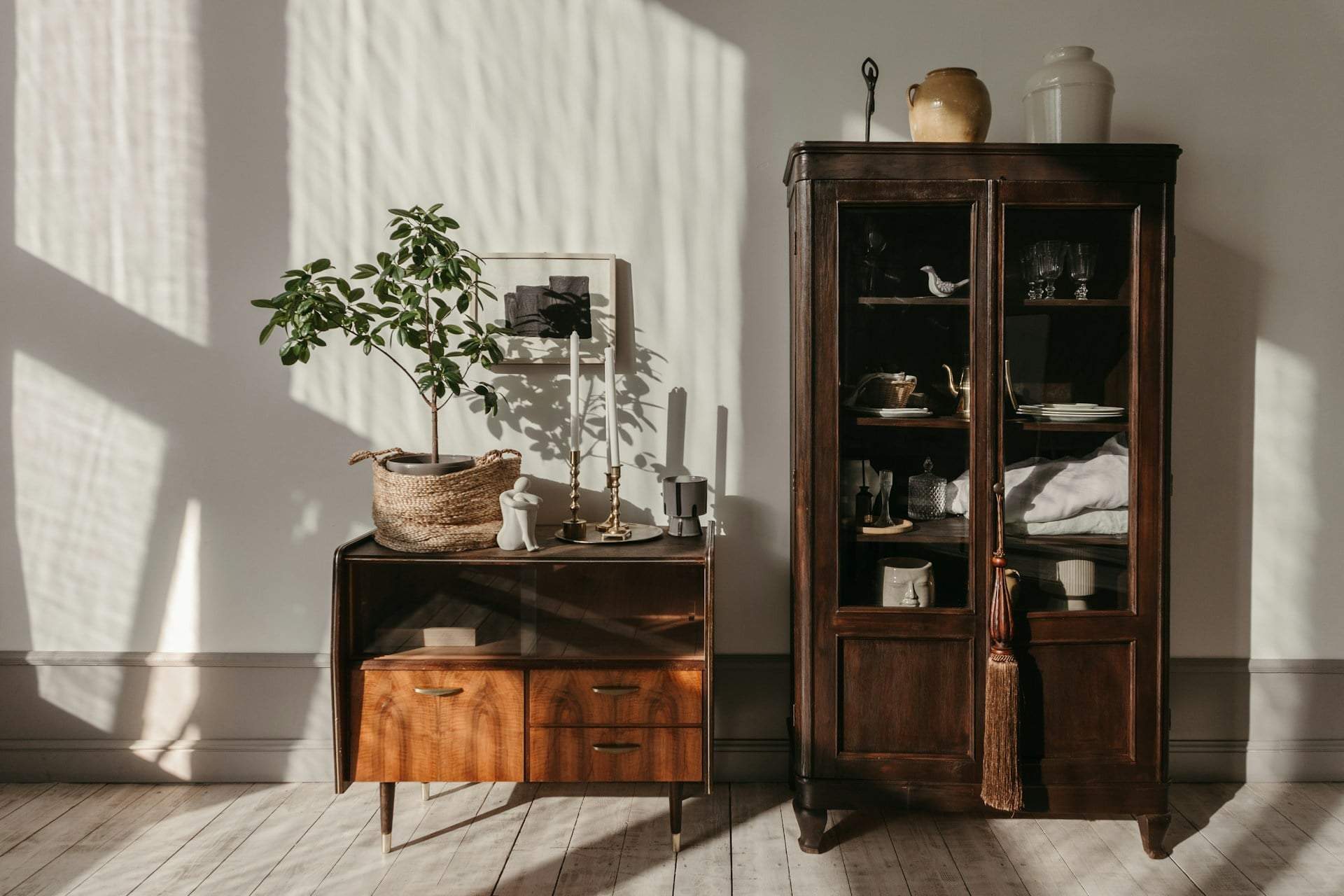 The real reason you're drawn to vintage and antique decor, according to psychologists — Decor