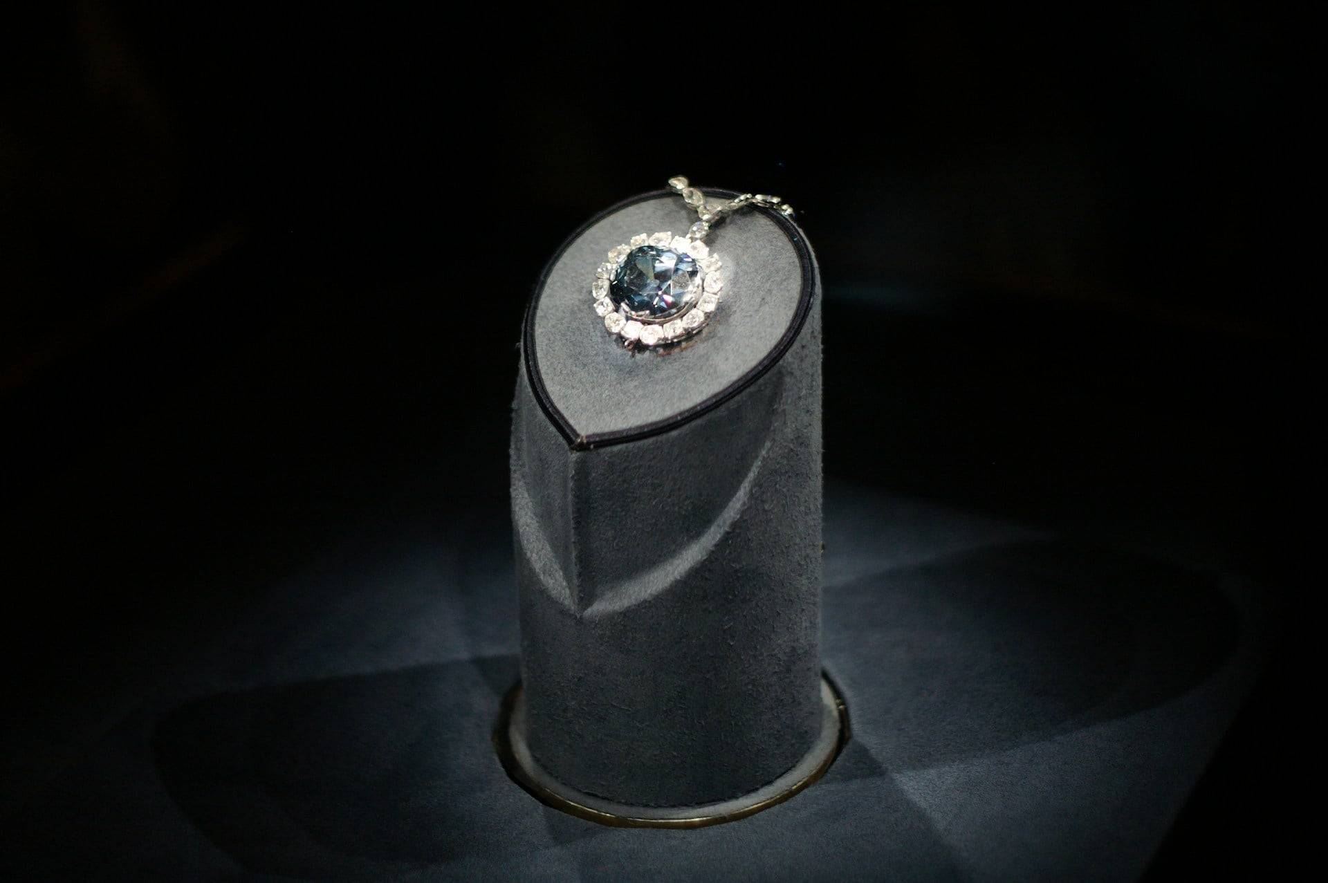 The Cursed Diamond: How the Hope Diamond Brought Ruin to Everyone Who Owned It — Leisure