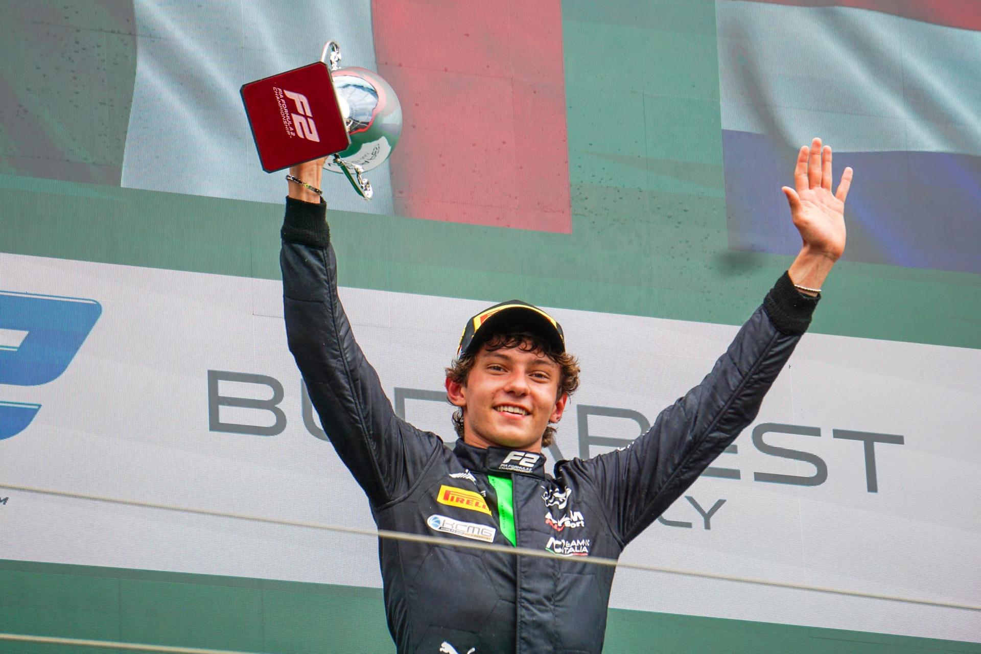 Der Junge, dem man das Erbe einer Legende anvertraute: Warum jetzt alle auf Kimi Antonelli schauen — Nachrichten