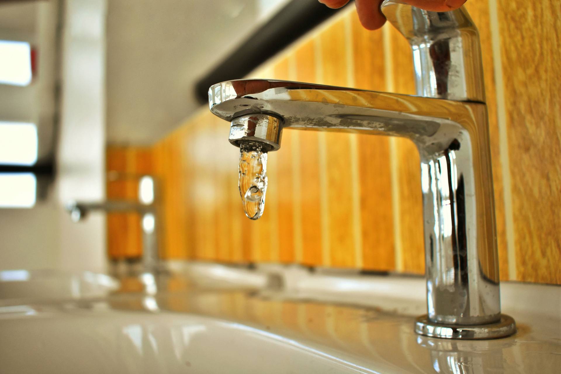 Trinkwasser wird knapp: So kannst du zu Hause wirklich etwas bewirken