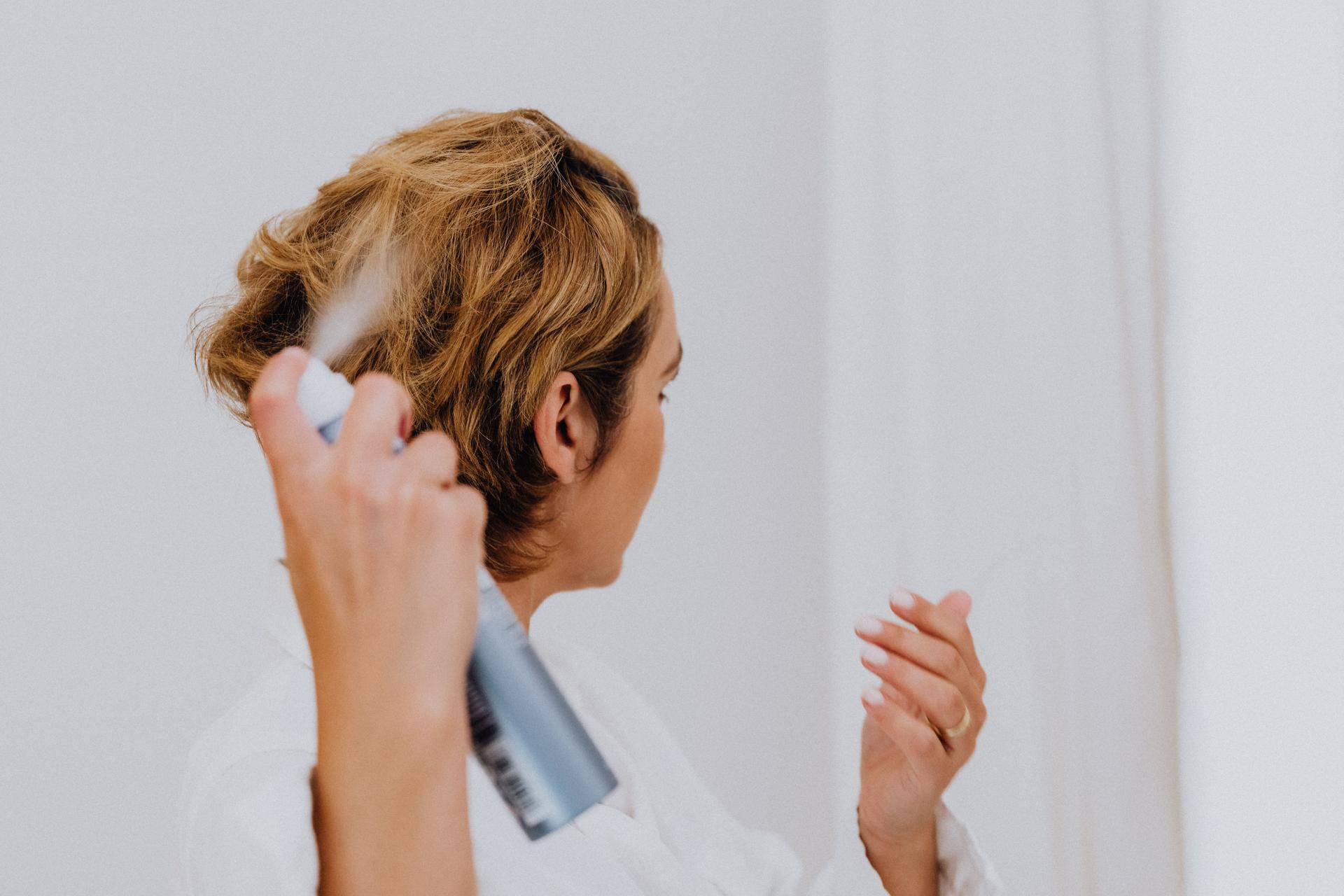 Il passaggio che non dovresti mai saltare prima di phon e piastra — Capelli