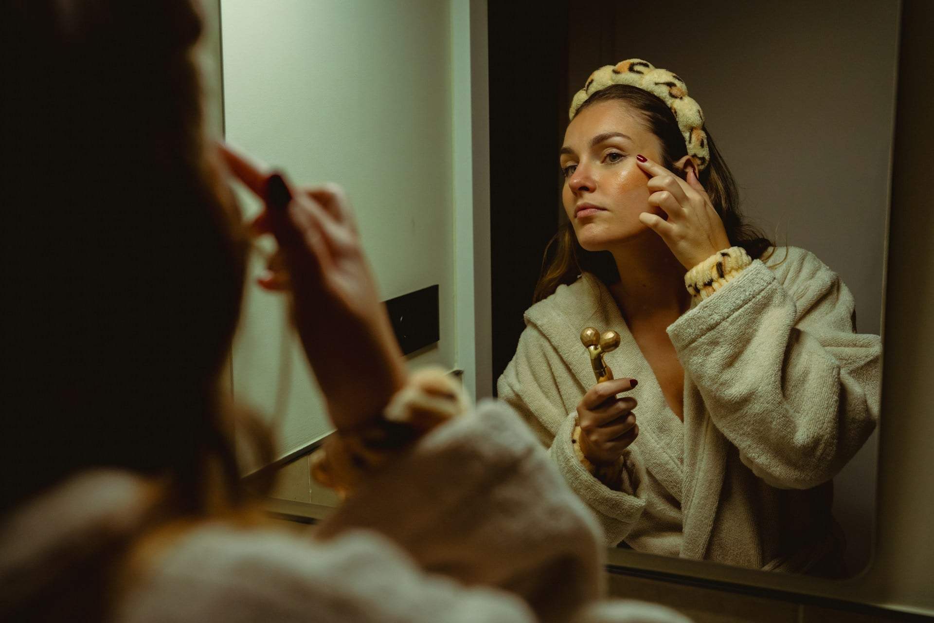 « Boire plus d'eau ne fera pas disparaître vos boutons » : 10 vérités d'une dermatologue — Visage