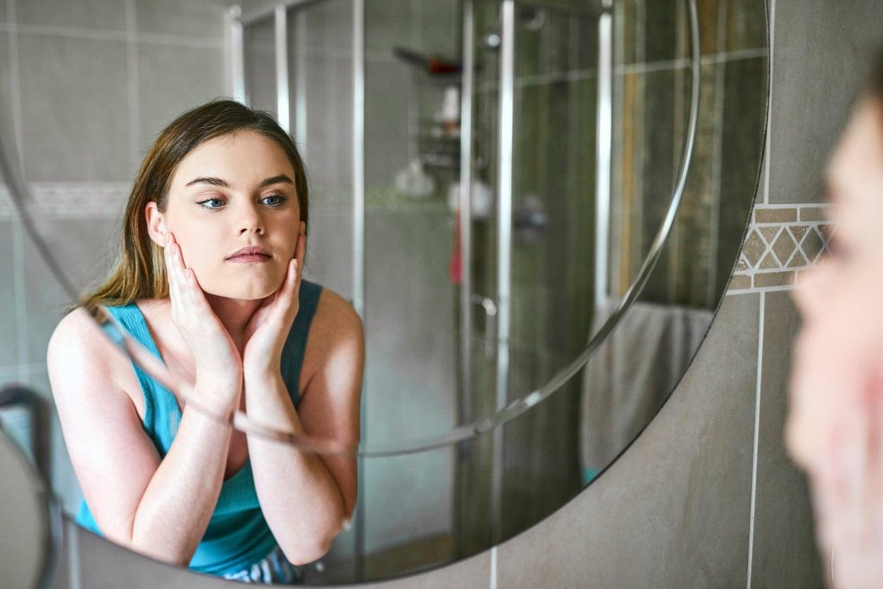 3 Small Skin Changes That Could Mean Your Body Is Low on Vitamins — Face