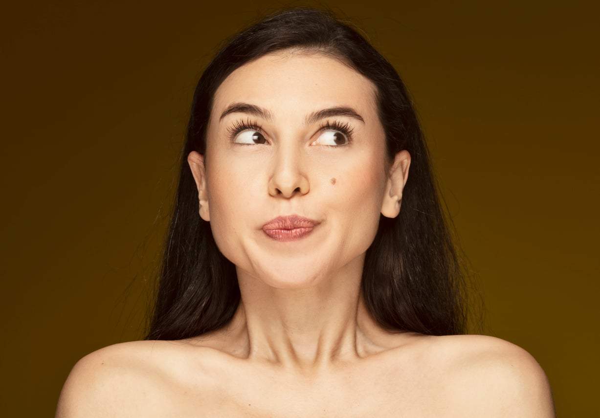 Si tienes un lunar en uno de estos 3 lugares del rostro, estás bajo una protección especial — Estilo de vida
