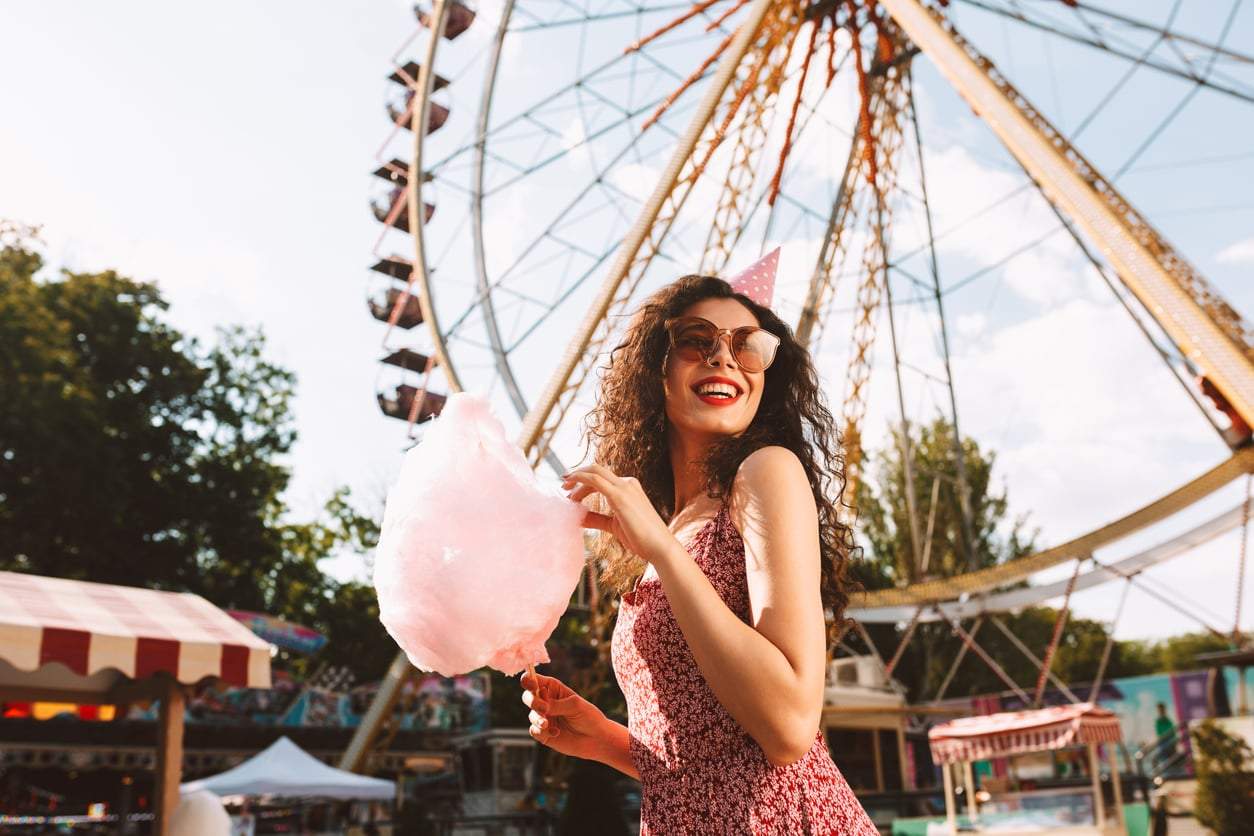 Why We Can't Help but Look Up to Leos: The Secret Behind Their Magnetic Charisma — Lifestyle