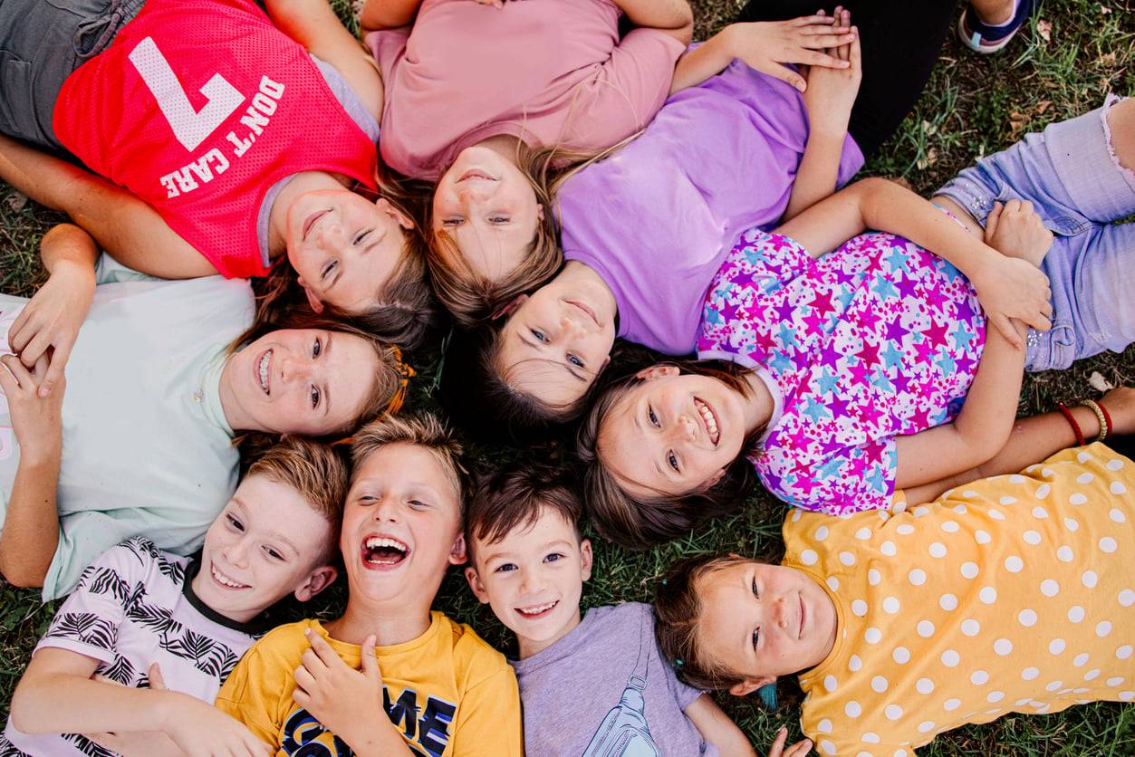 Homesick at sleepaway camp: 4 phrases that instantly calm your child — Family