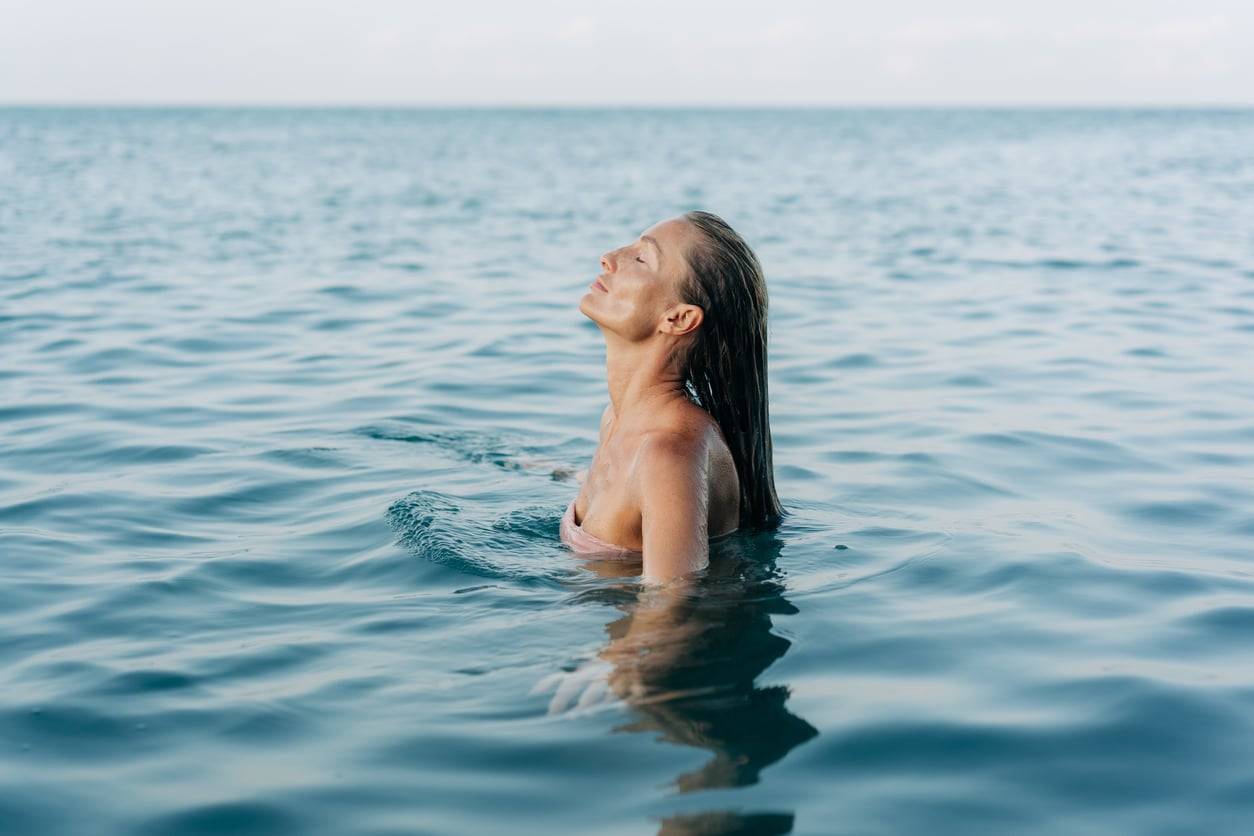 The sea salt ritual that clears your aura and washes away heavy energy — Lifestyle