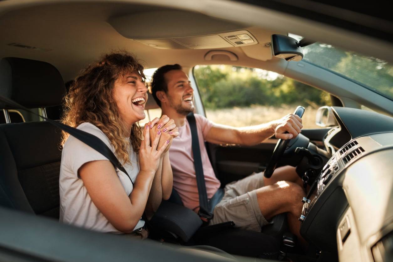 Odiavo i viaggi in auto lunghissimi: 5 abitudini che me li hanno fatti amare