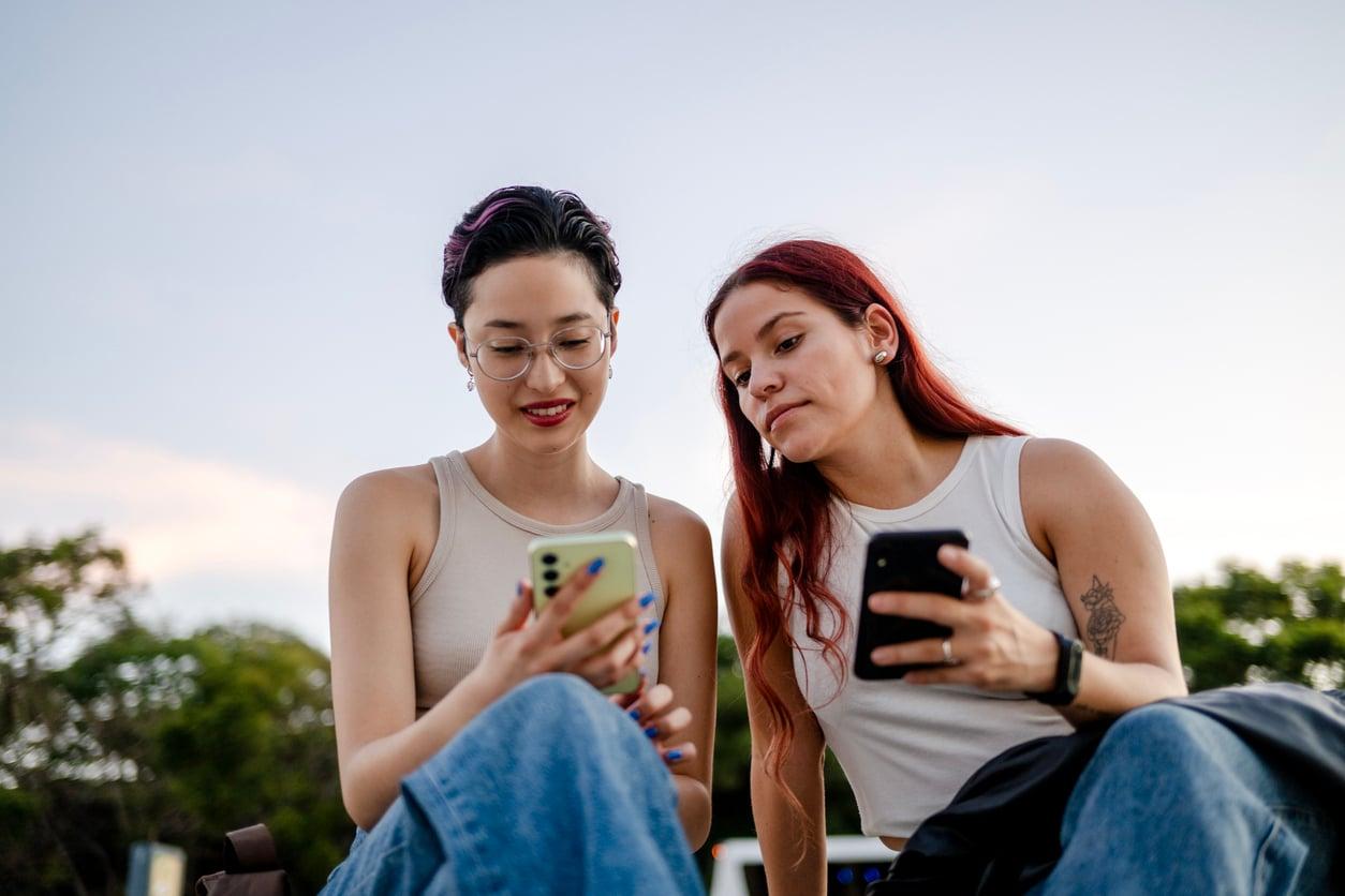 I don't like my best friend's new boyfriend — should I say something? — Lifestyle