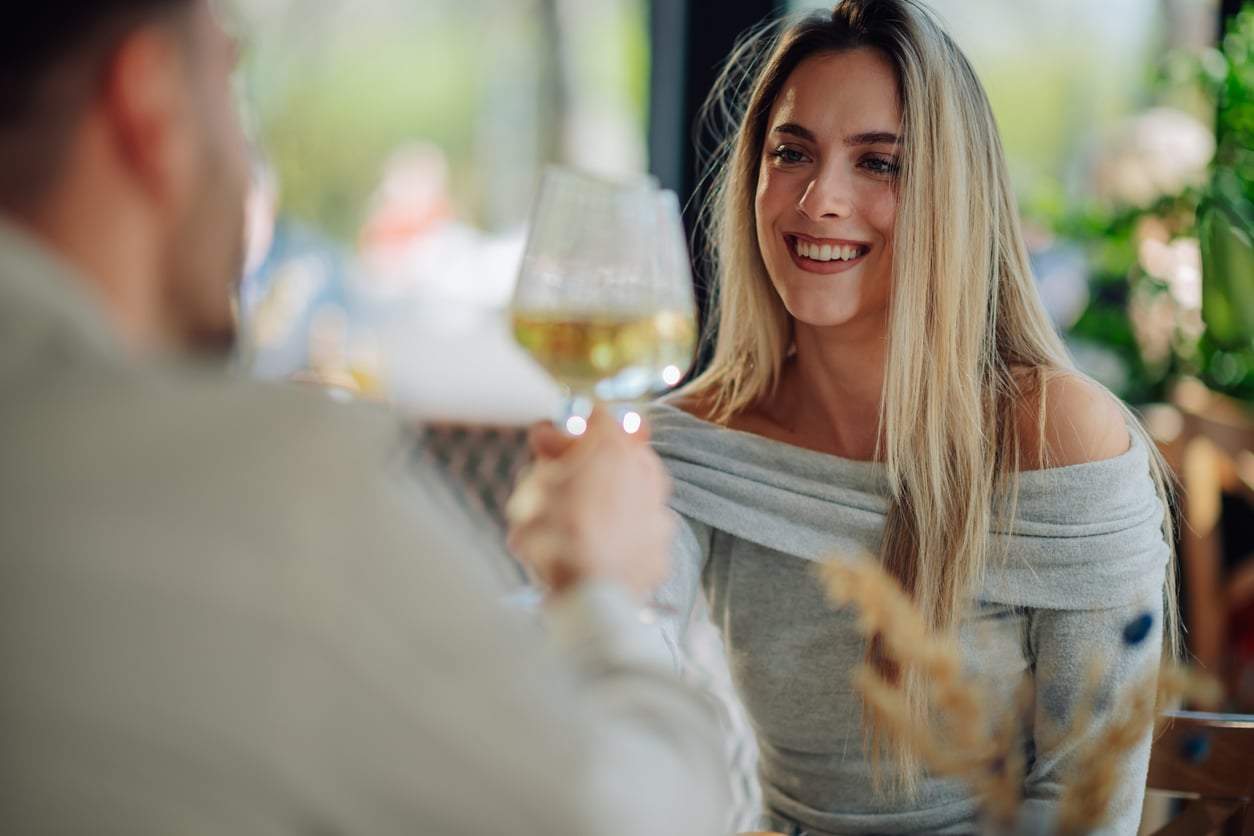 3 signes du zodiaque qui vivront une rencontre décisive avant la fin de l'été — Mode de vie