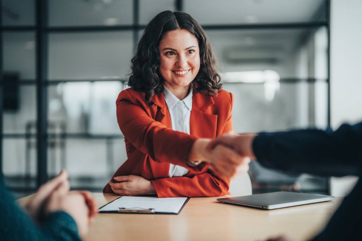 "Al secondo minuto speravo solo di non essere presa": 3 colloqui di lavoro da incubo