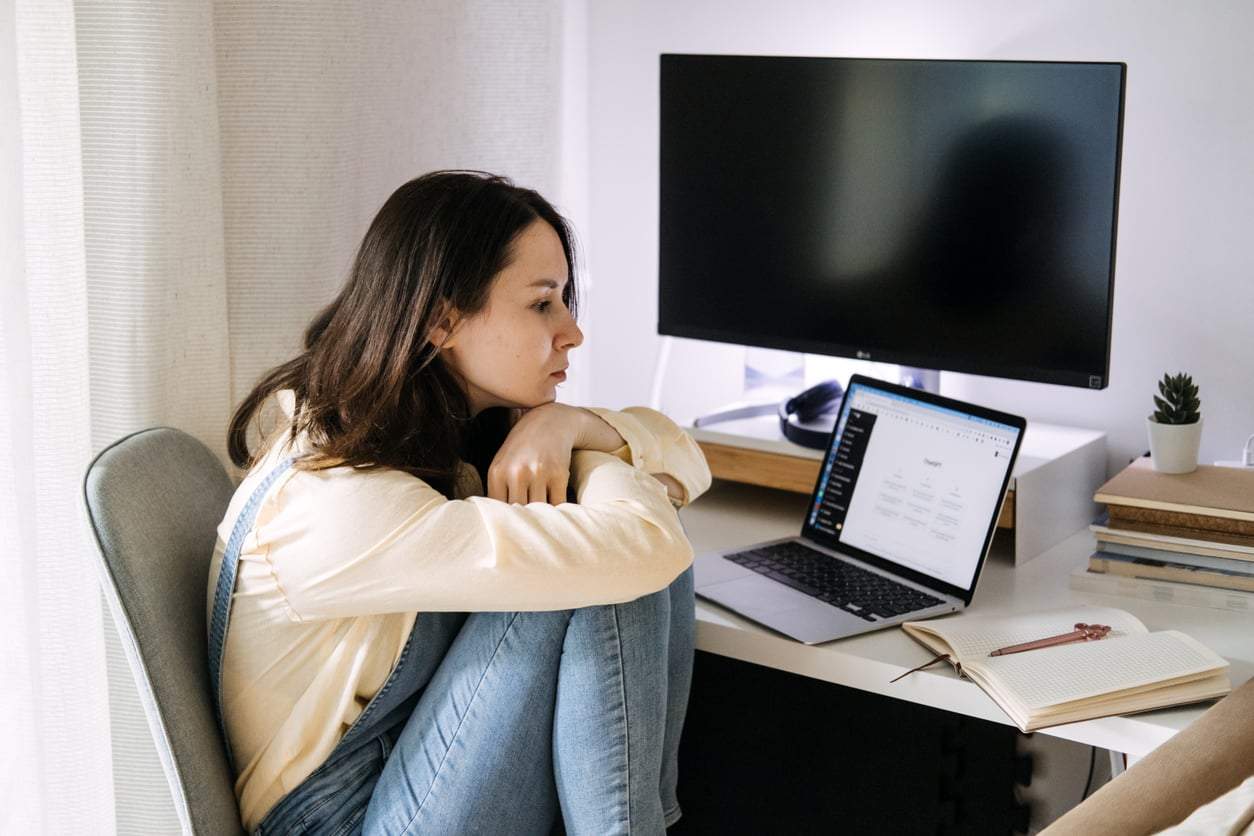¿Y si tus amigos ya prefieren contarle sus problemas a ChatGPT antes que a ti? — Estilo de vida