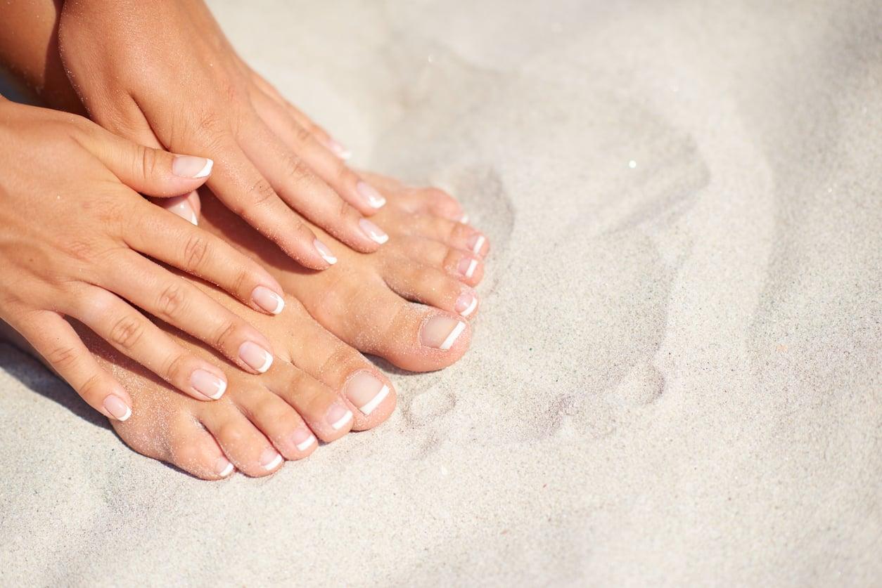 8 tendencias de pedicura minimalista que harán que tus sandalias parezcan de lujo — Estilo