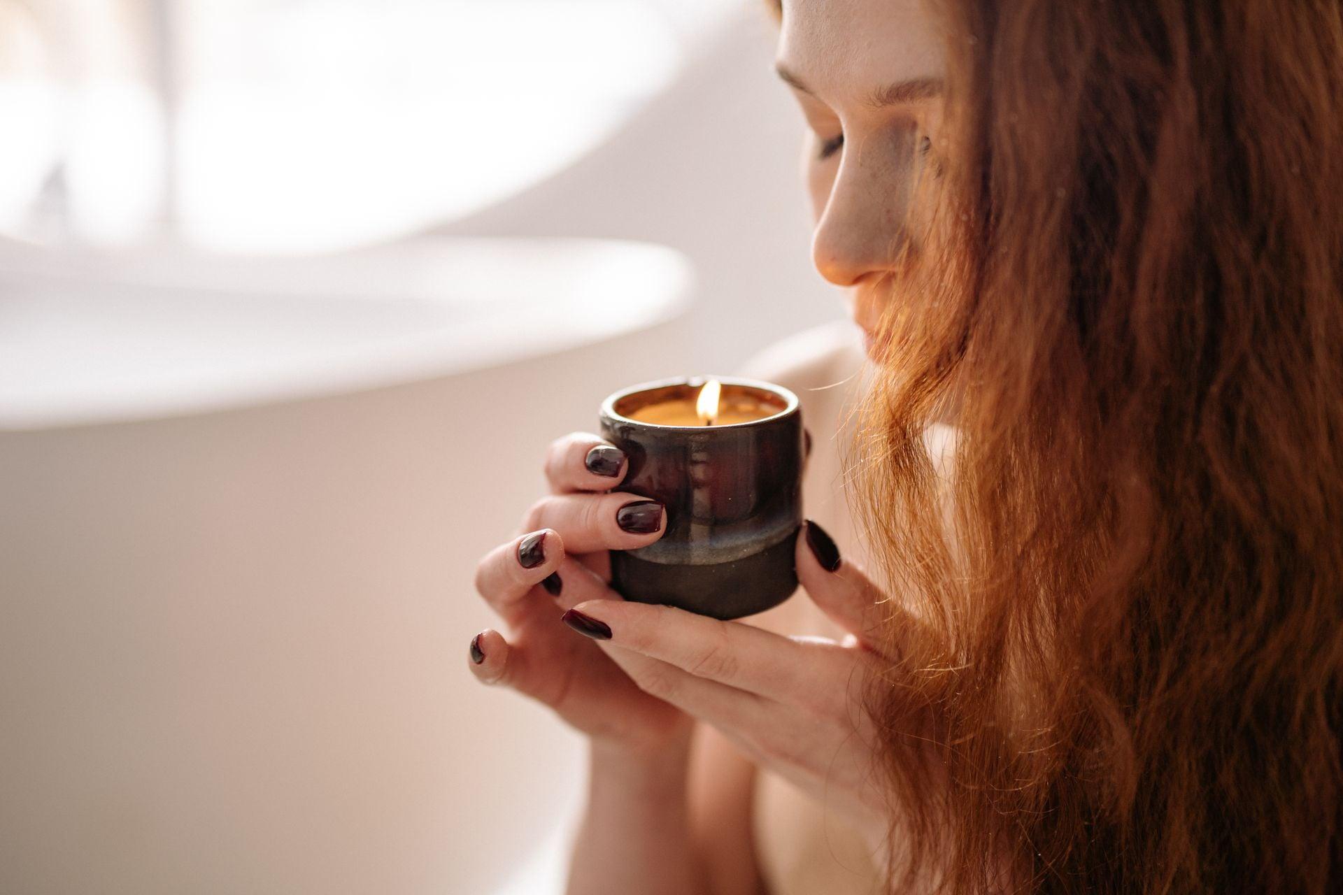 Il trucco giapponese dei profumi che fa sembrare casa tua più fresca (senza toccare il condizionatore) — Arredo