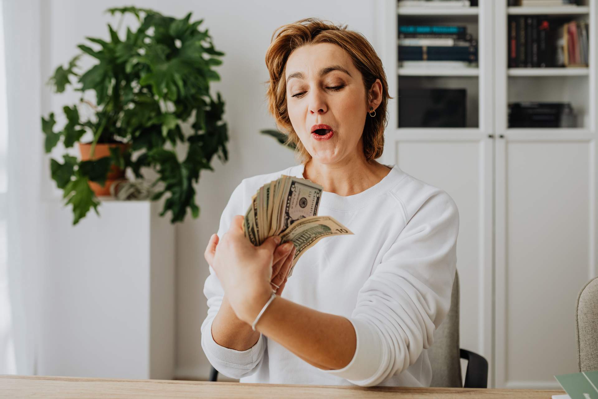 Estos 3 signos del zodiaco son los que mejor entienden el dinero (y saben crearlo de la nada) — Estilo de vida