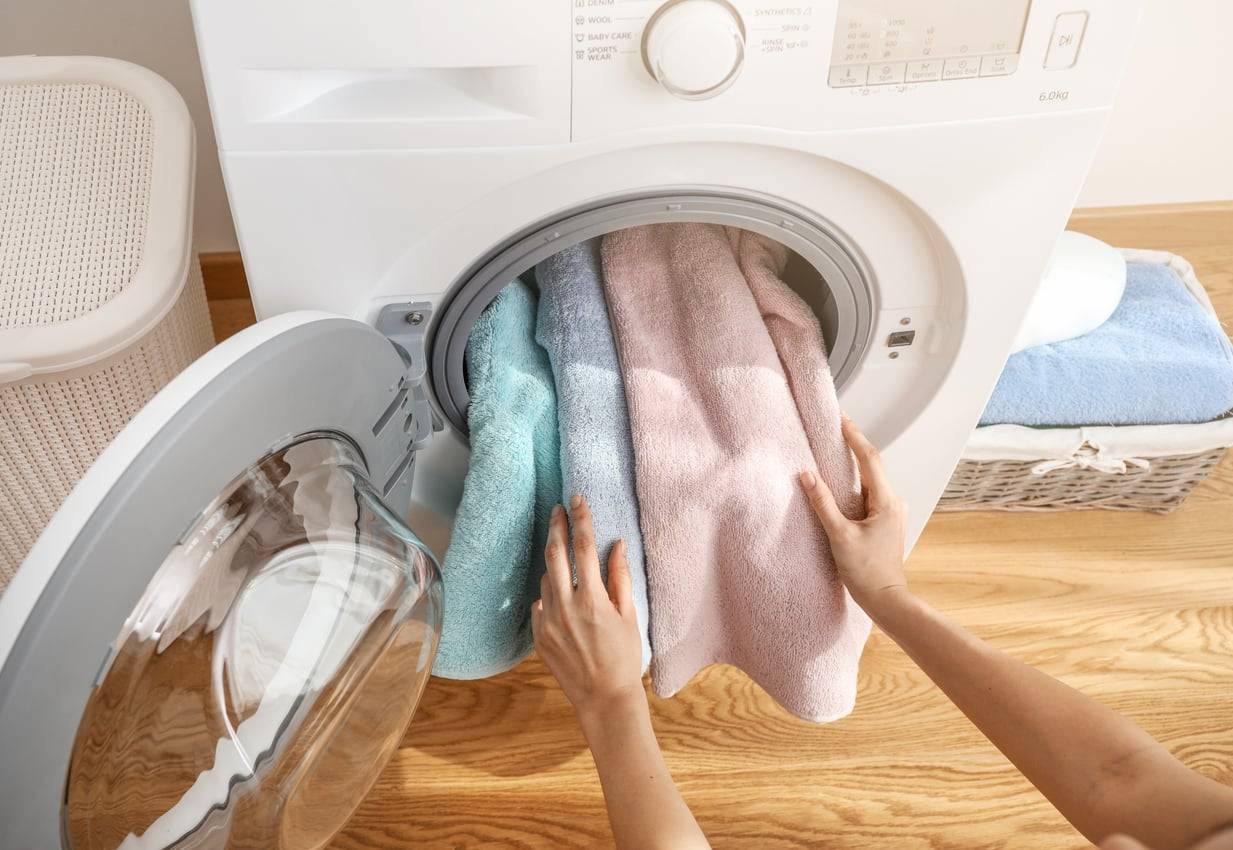 How to Clean a Washing Machine Properly — Including the Bit Almost Everyone Forgets
