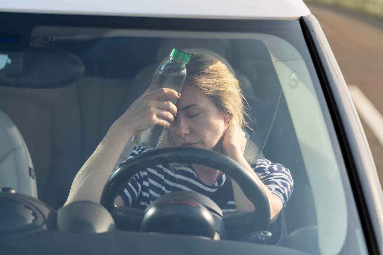 Il caldo ti rende un guidatore peggiore senza che tu te ne accorga: ecco perché — Salute
