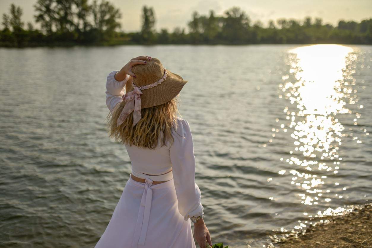 La melancolía de agosto es real: así consigo dejar de enterrar el verano antes de tiempo — Estilo de vida
