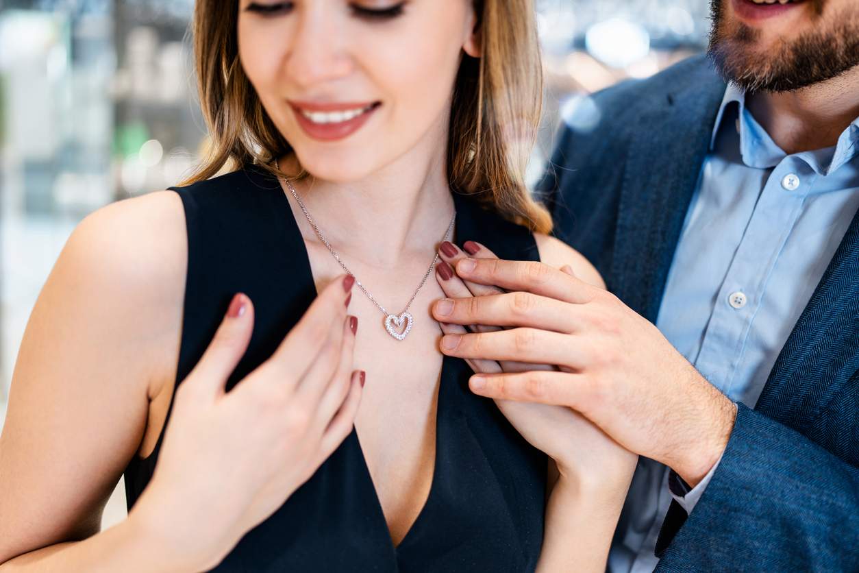 Which Love Language Do You Speak? 10 Quick Questions That Reveal More Than You'd Expect — Relationship