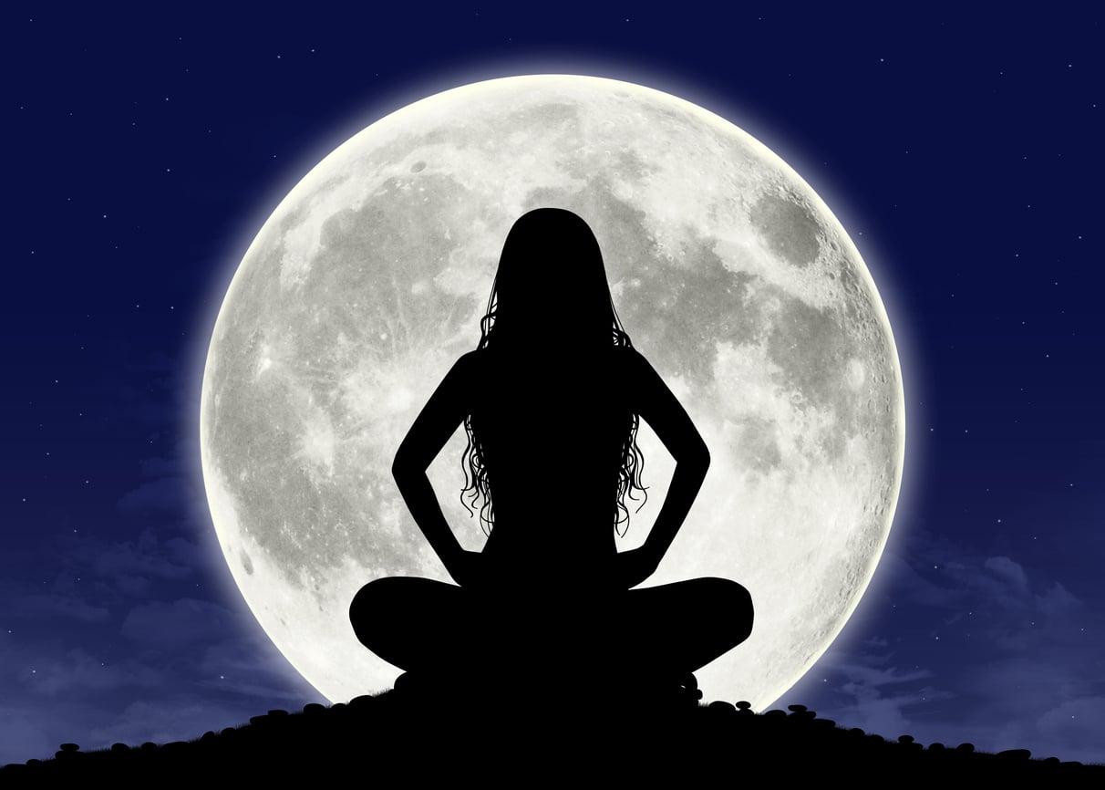 Si naciste en esta fase lunar, sientes las emociones de los demás como si fueran tuyas — Estilo de vida
