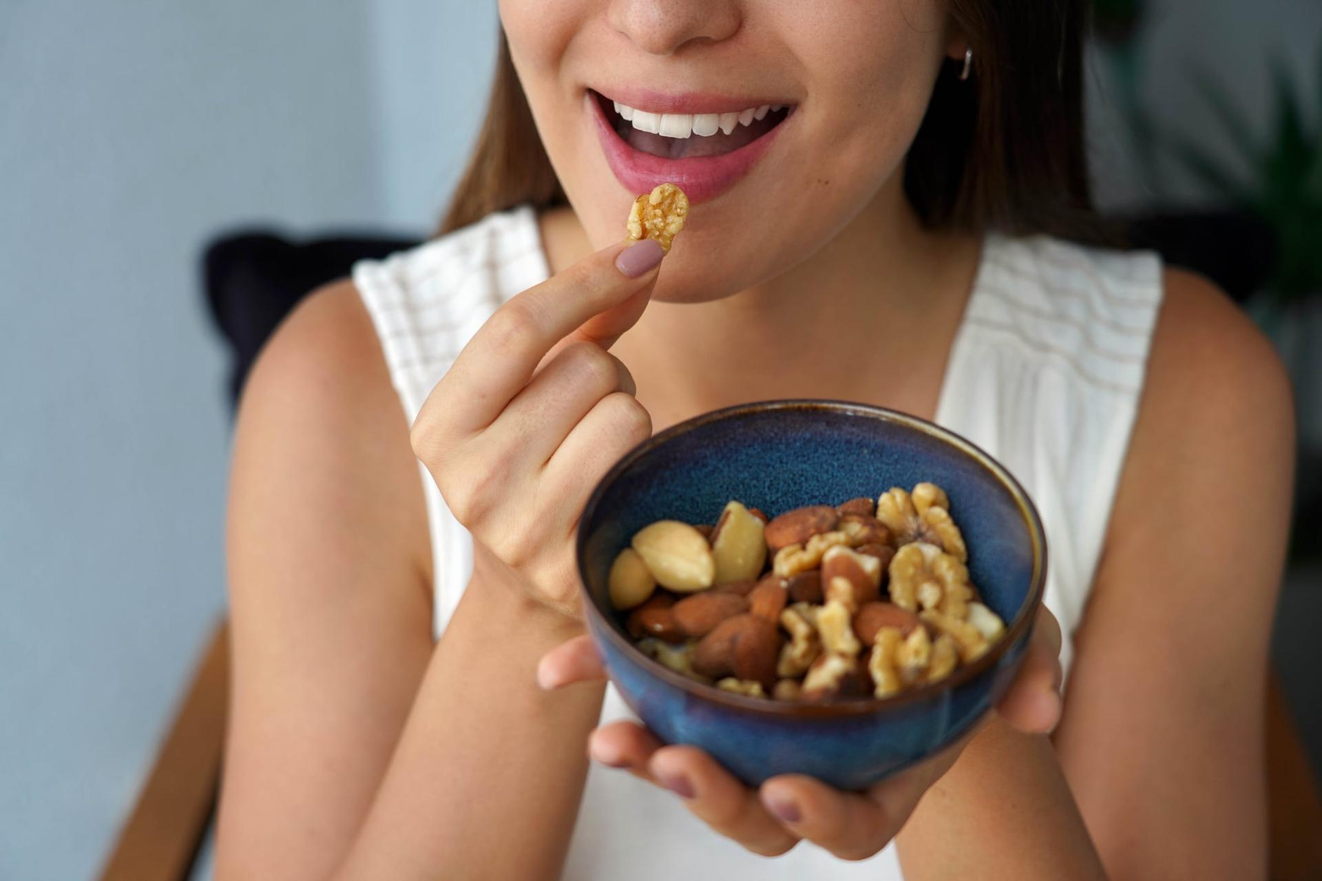 This Handful of Oily Seeds Does More for Wrinkles Than the Most Expensive Anti-Aging Cream — Health