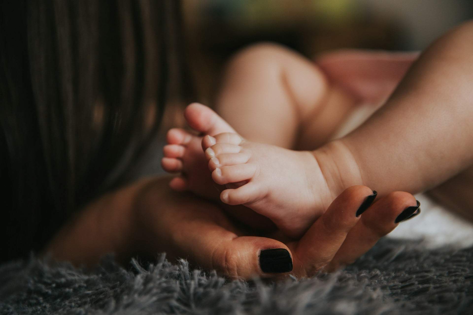« J'étais encore sur le lit d'hôpital quand elle m'a demandé pour le deuxième » – Ces attentes que les mères n'en peuvent plus de subir — Famille