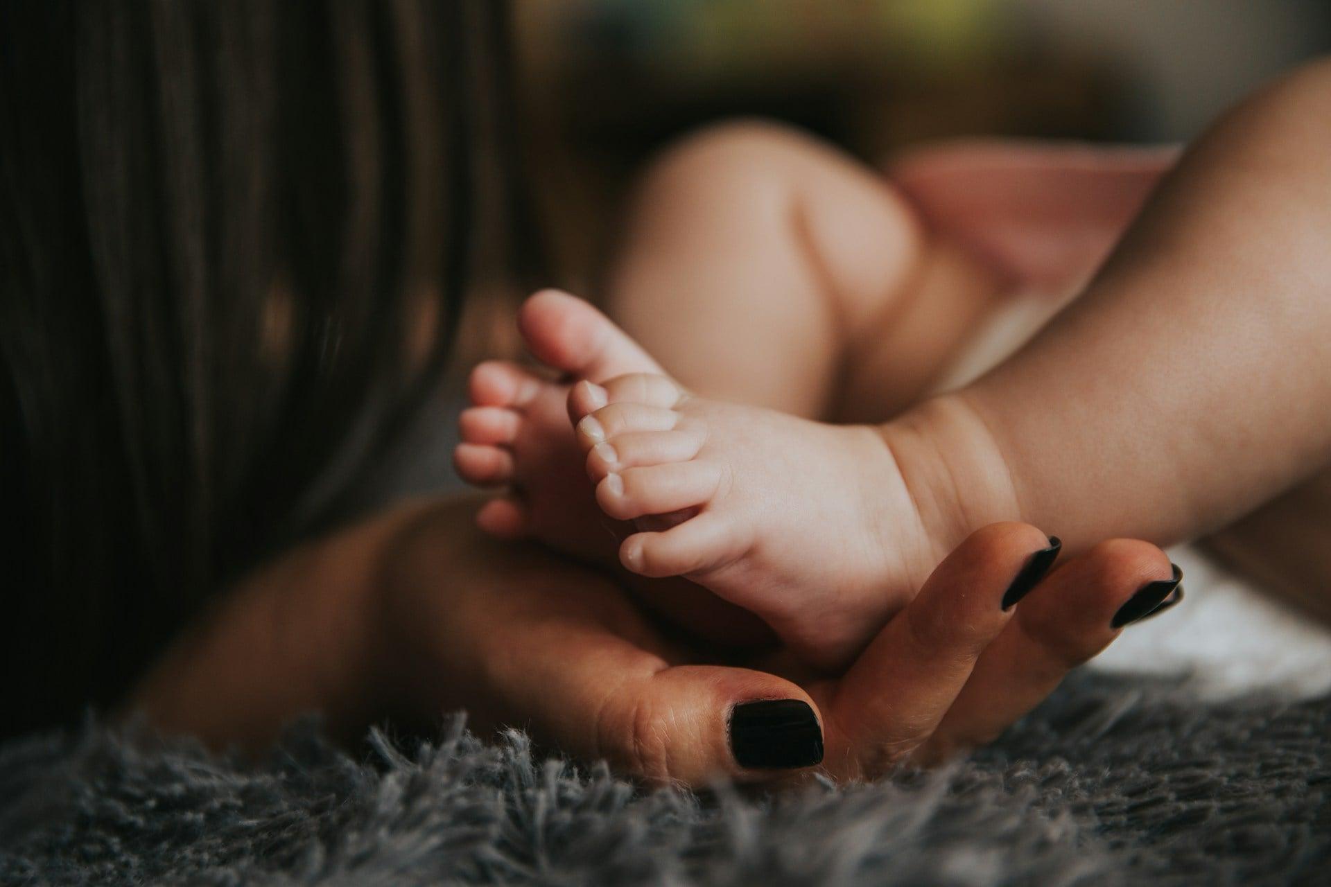 « J'étais encore sur le lit d'hôpital quand elle m'a demandé pour le deuxième » – Ces attentes que les mères n'en peuvent plus de subir — Famille