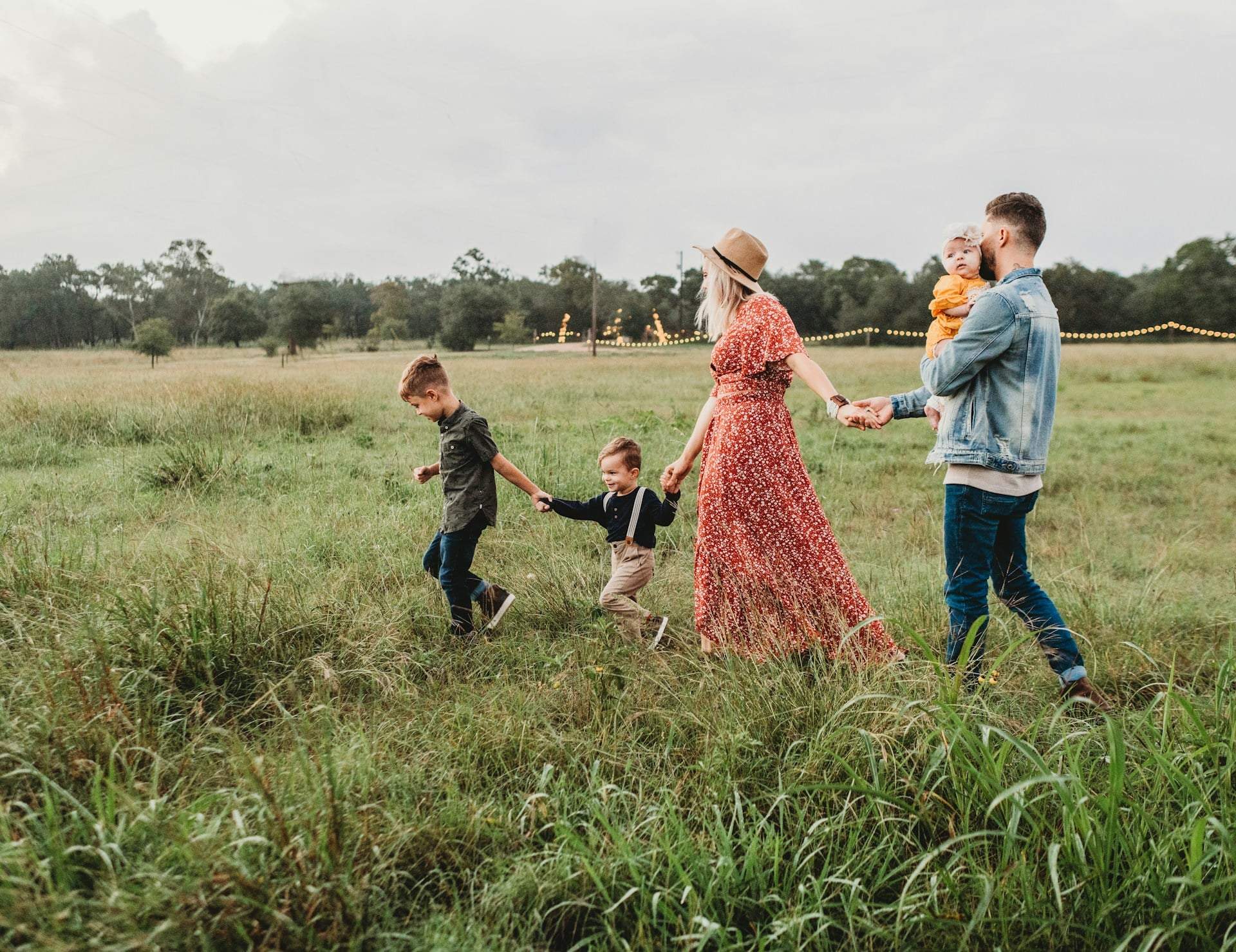 3 Zodiac Signs That Will Uncover a Family Secret This Autumn — Lifestyle
