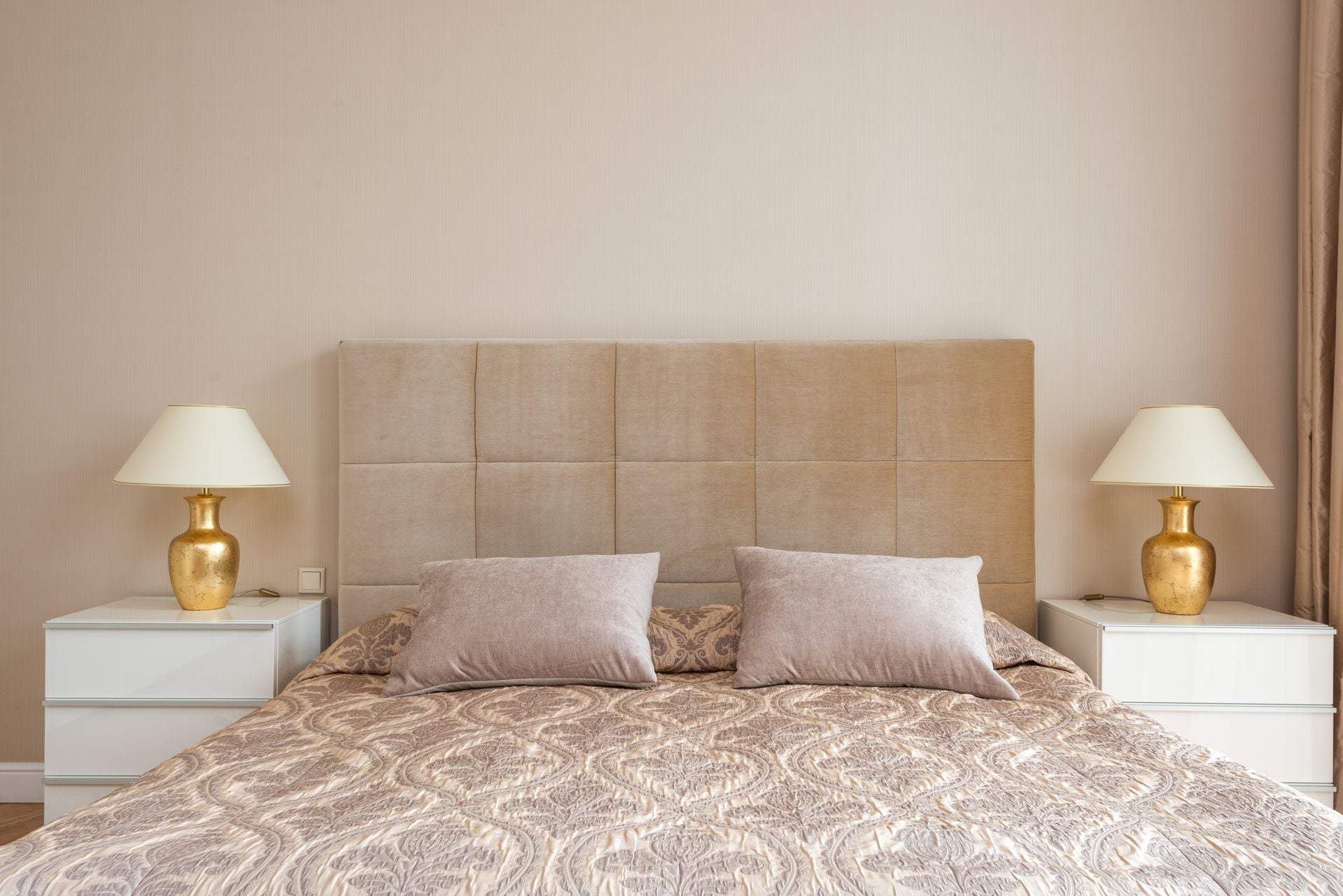 7 cosas que ahuyentan el amor y el buen sueño de tu dormitorio, según el feng shui — Decoración